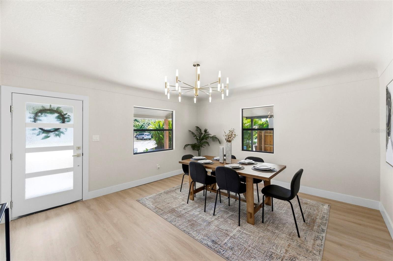 Image 2 of 40 For 5124 Ridge Street N