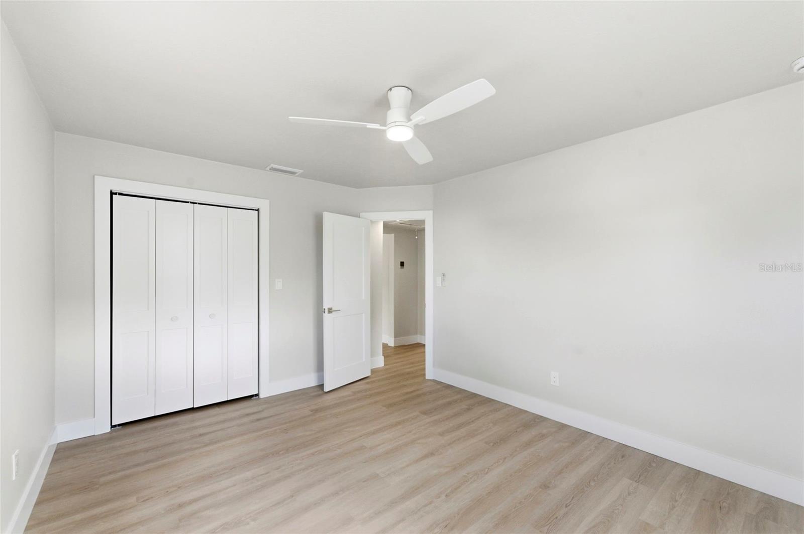 Image 24 of 40 For 5124 Ridge Street N