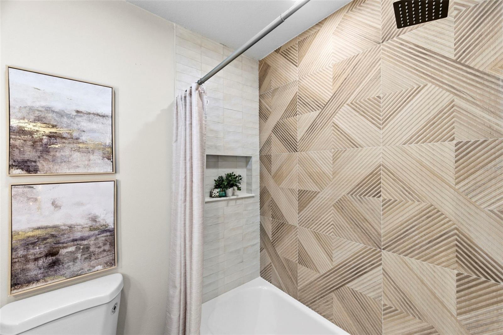 Image 29 of 40 For 5124 Ridge Street N