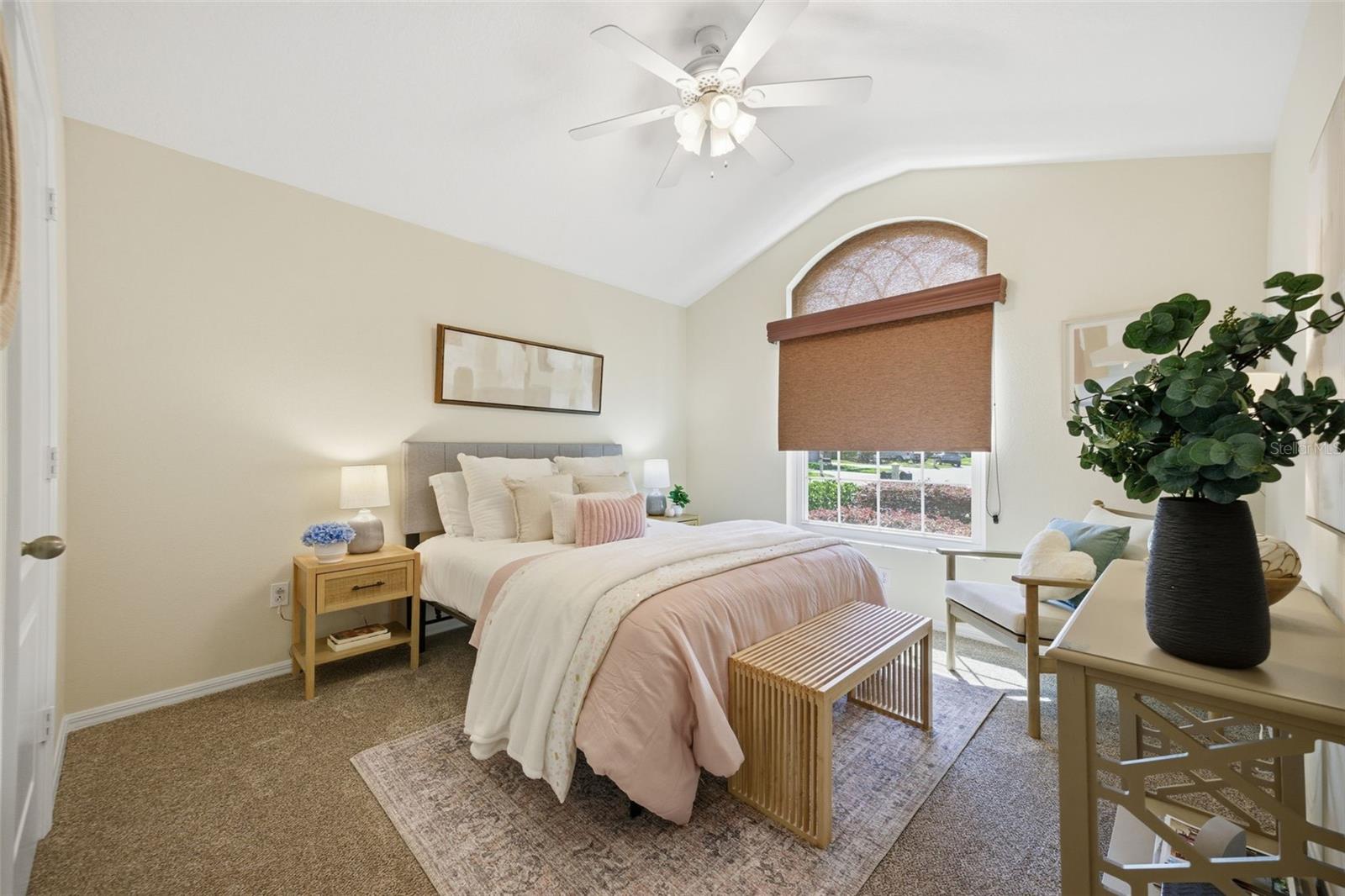 Listing photo id 11 for 19305 Gophertrail Place