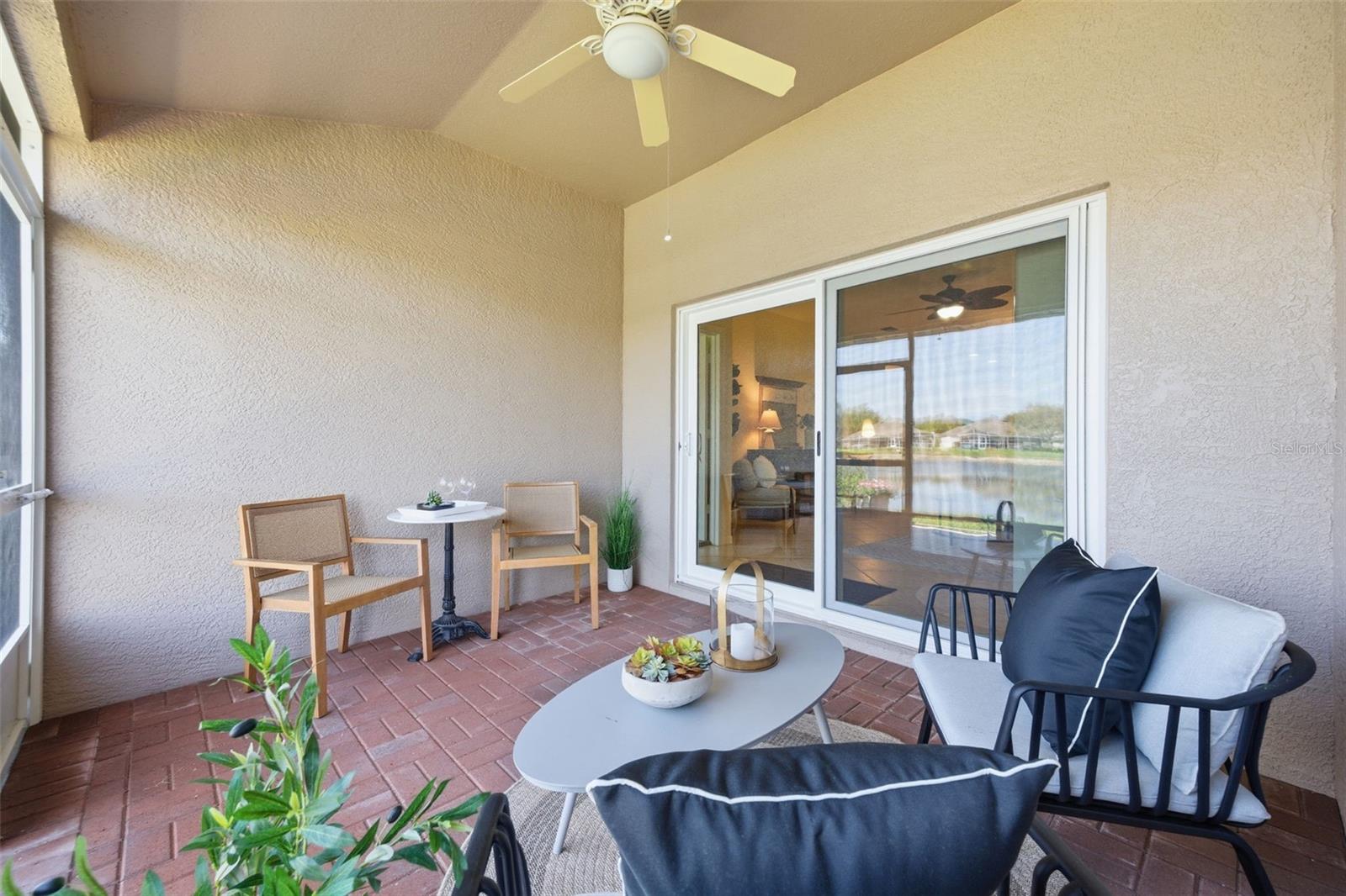 Listing photo id 14 for 19305 Gophertrail Place