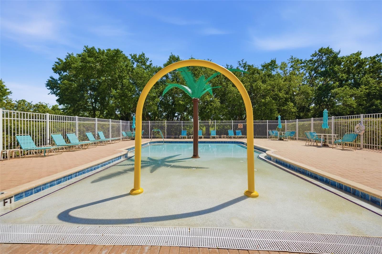 Listing photo id 20 for 19305 Gophertrail Place