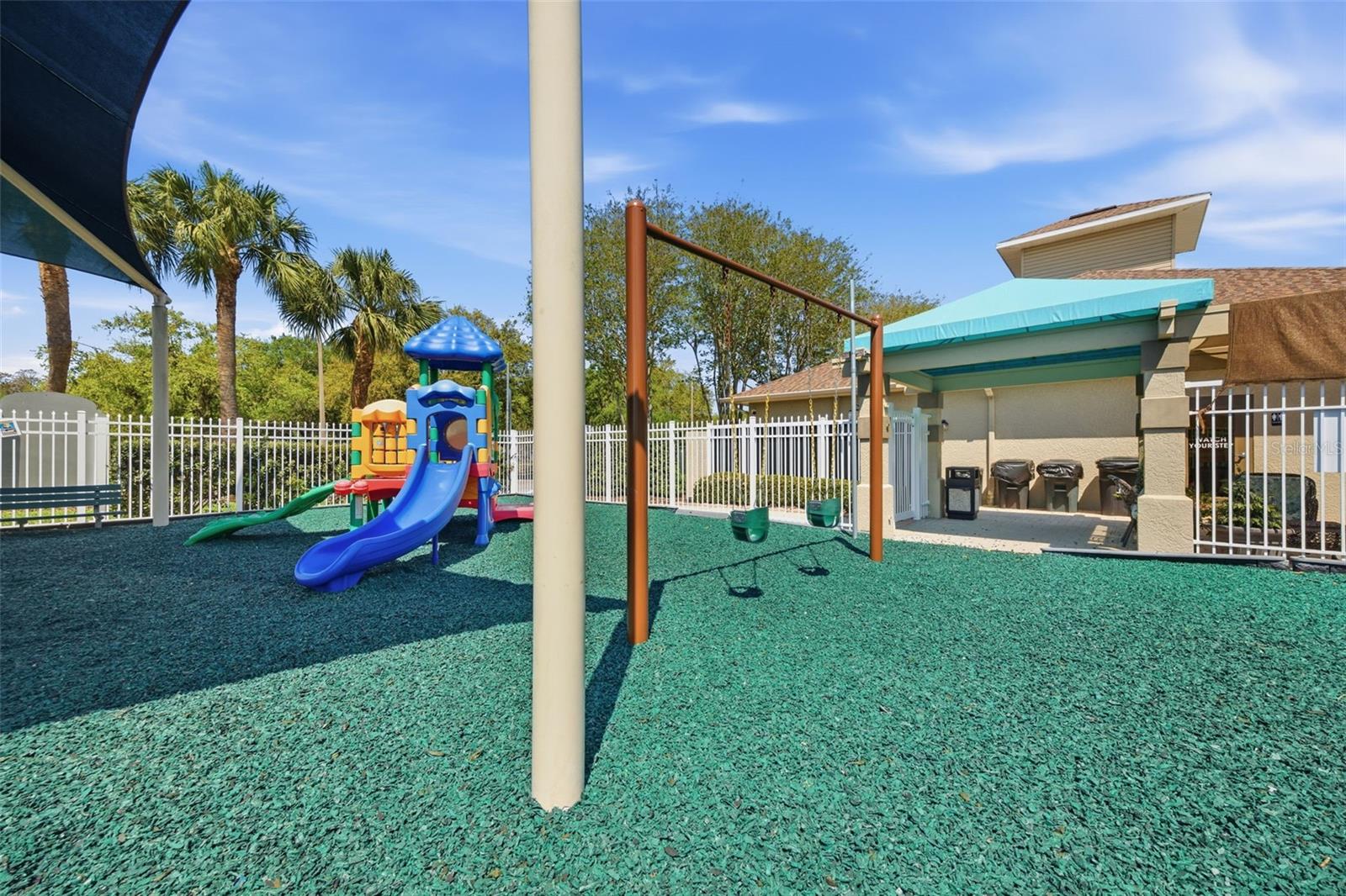 Listing photo id 21 for 19305 Gophertrail Place