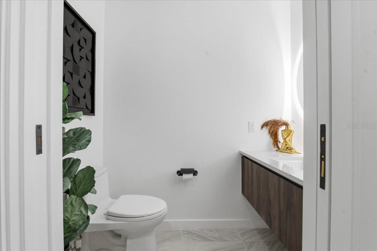 Image 35 of 60 For 777 3rd Avenue N 1202