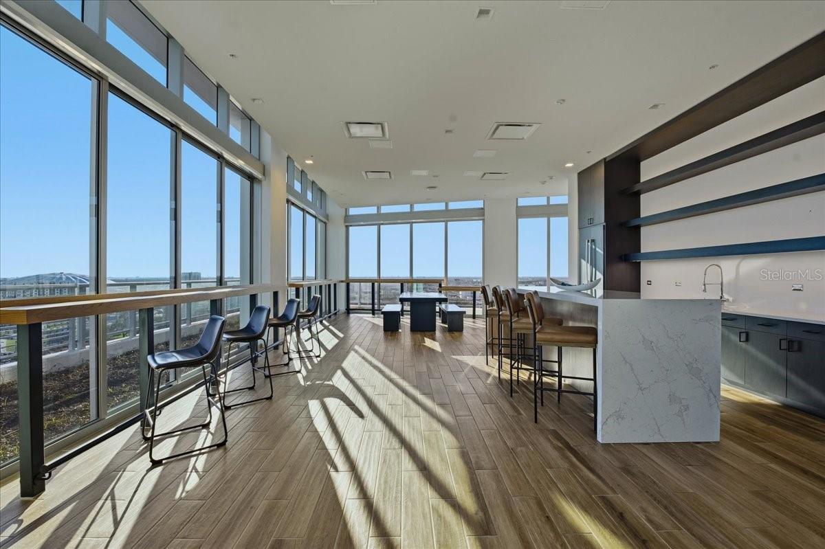 Image 39 of 60 For 777 3rd Avenue N 1202