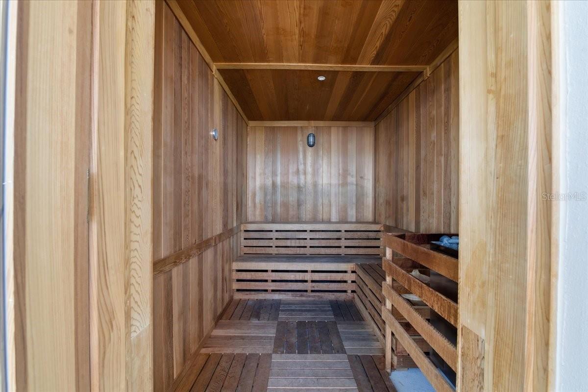 Image 42 of 60 For 777 3rd Avenue N 1202