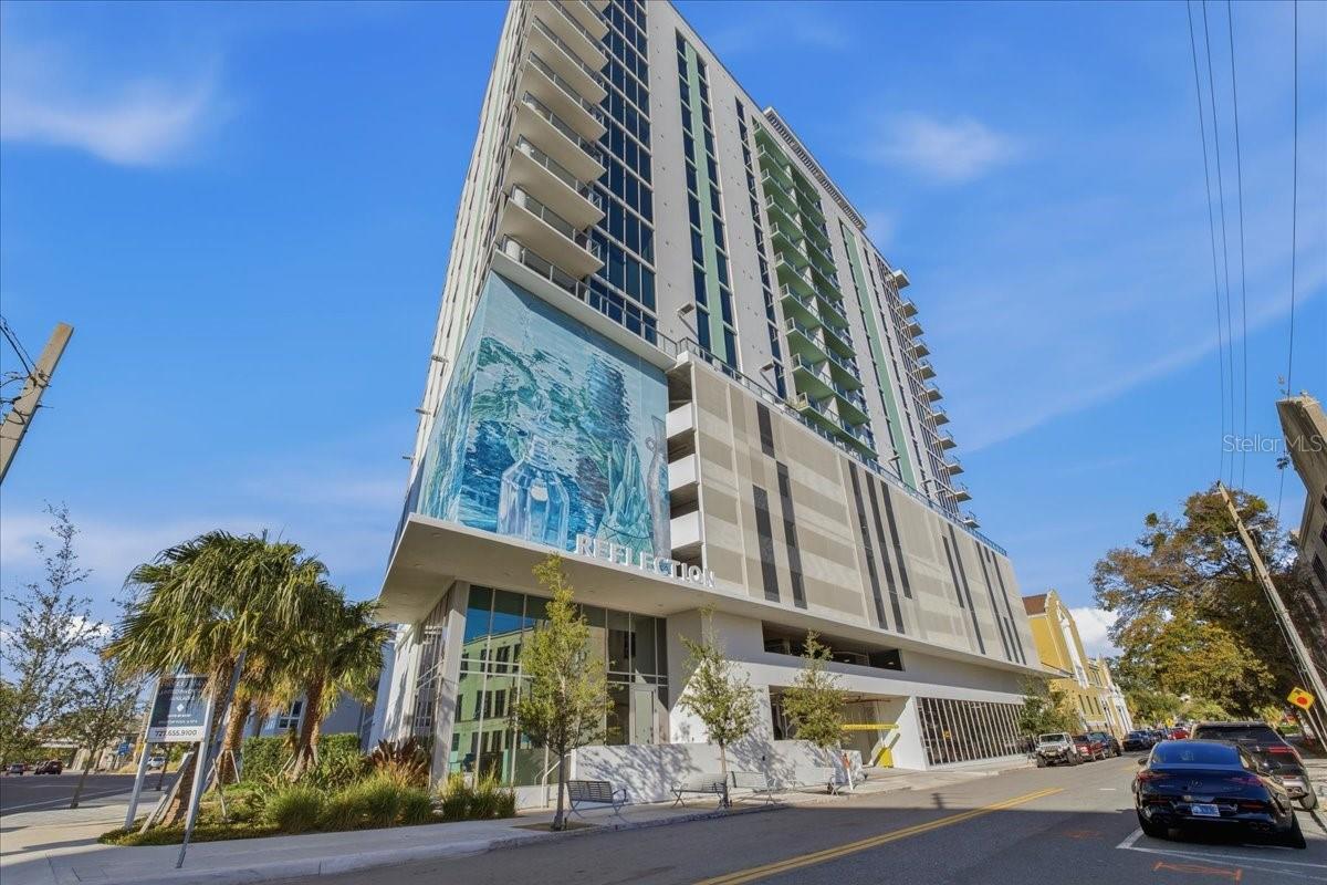 Image 47 of 60 For 777 3rd Avenue N 1202