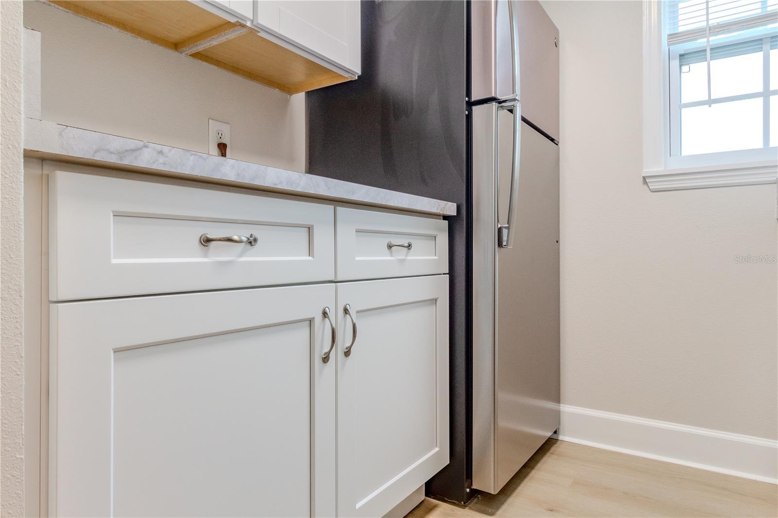 Listing photo id 13 for 8340 12th Street N A