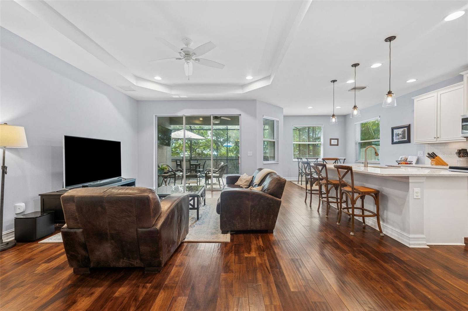 Image 10 of 39 For 8011 Red Orchard Court