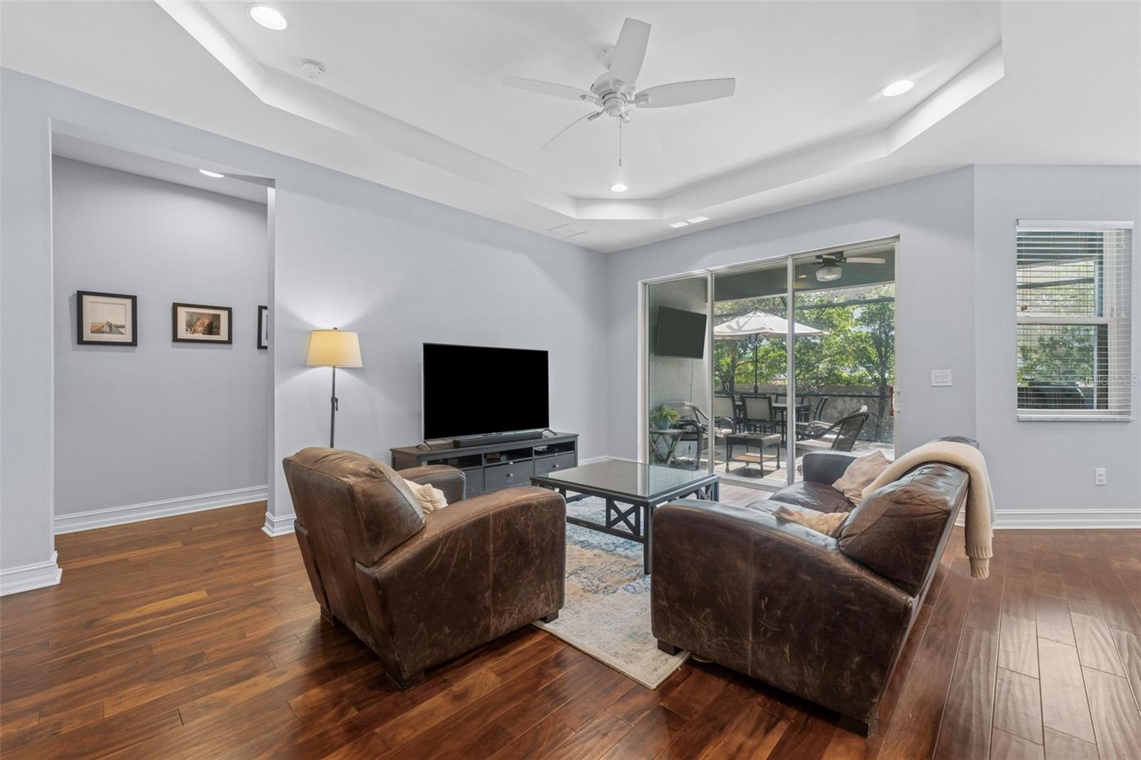 Image 11 of 39 For 8011 Red Orchard Court