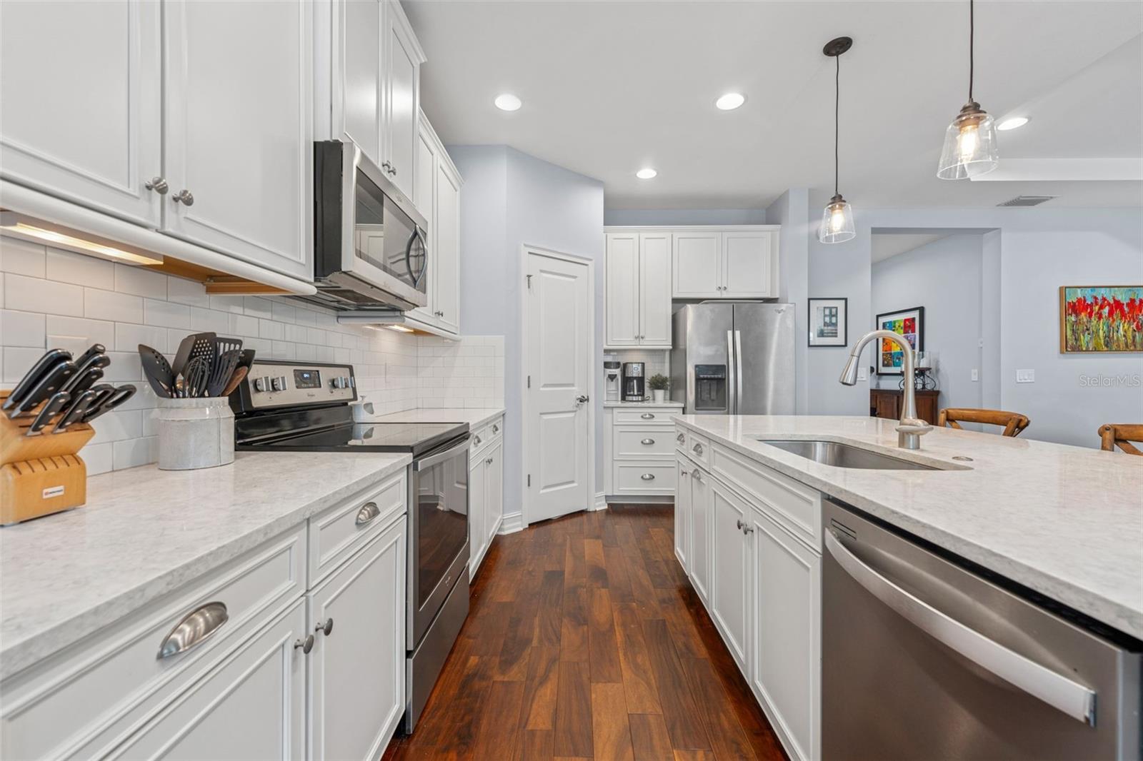 Image 14 of 39 For 8011 Red Orchard Court