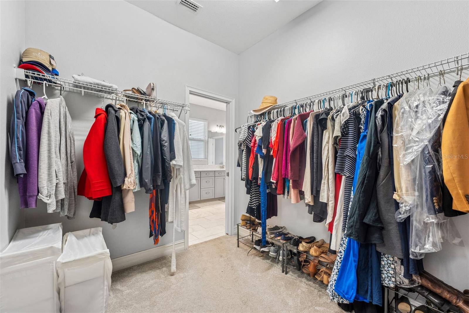 Image 26 of 39 For 8011 Red Orchard Court