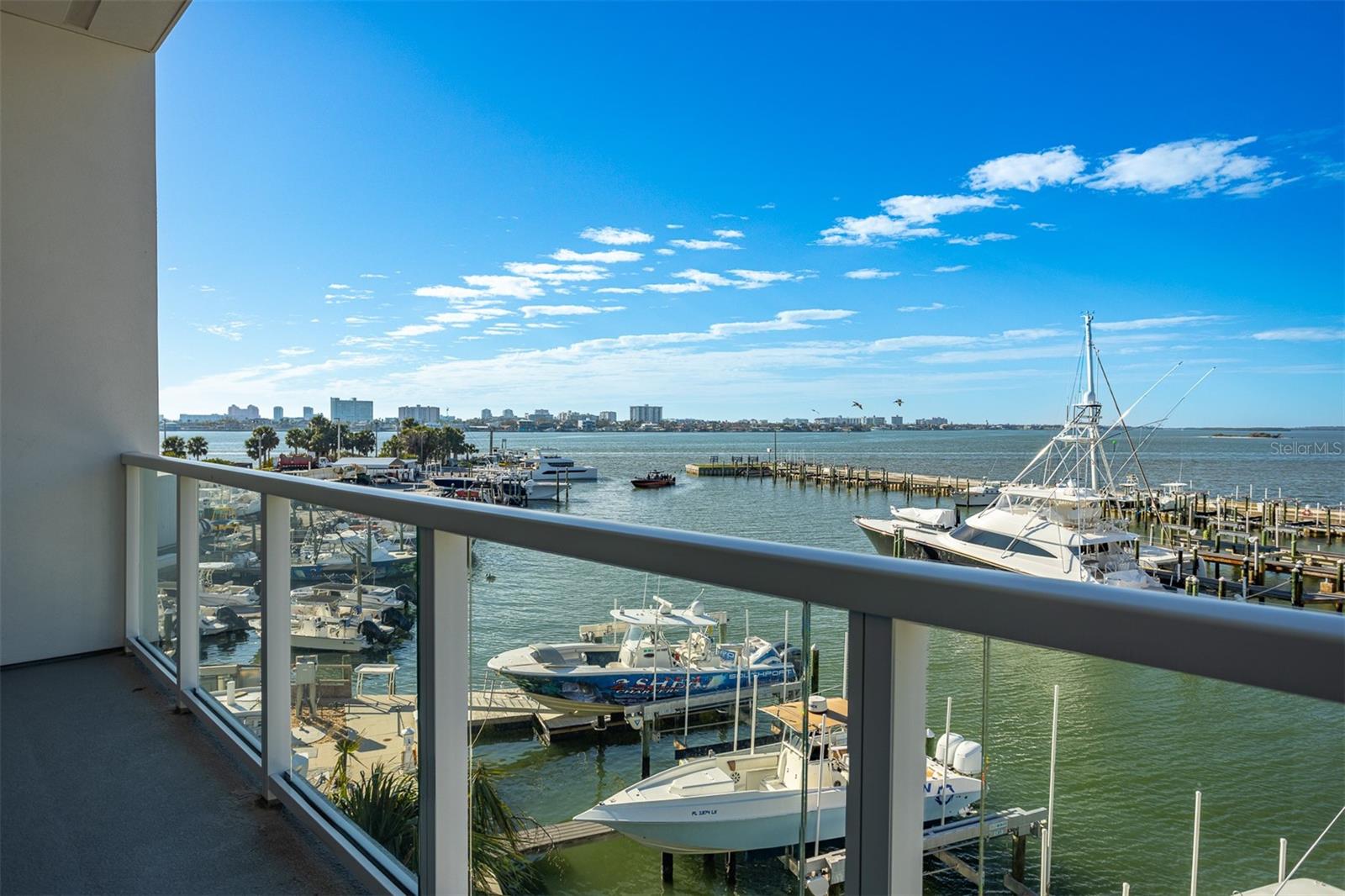 Listing photo id 19 for 870 Osceola Avenue