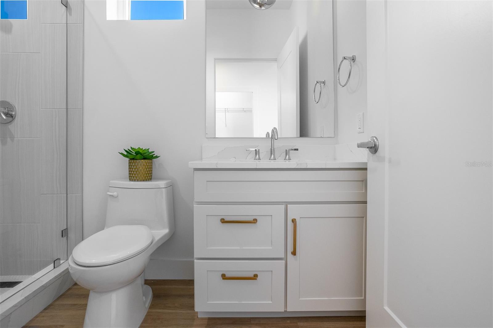 Listing photo id 38 for 870 Osceola Avenue