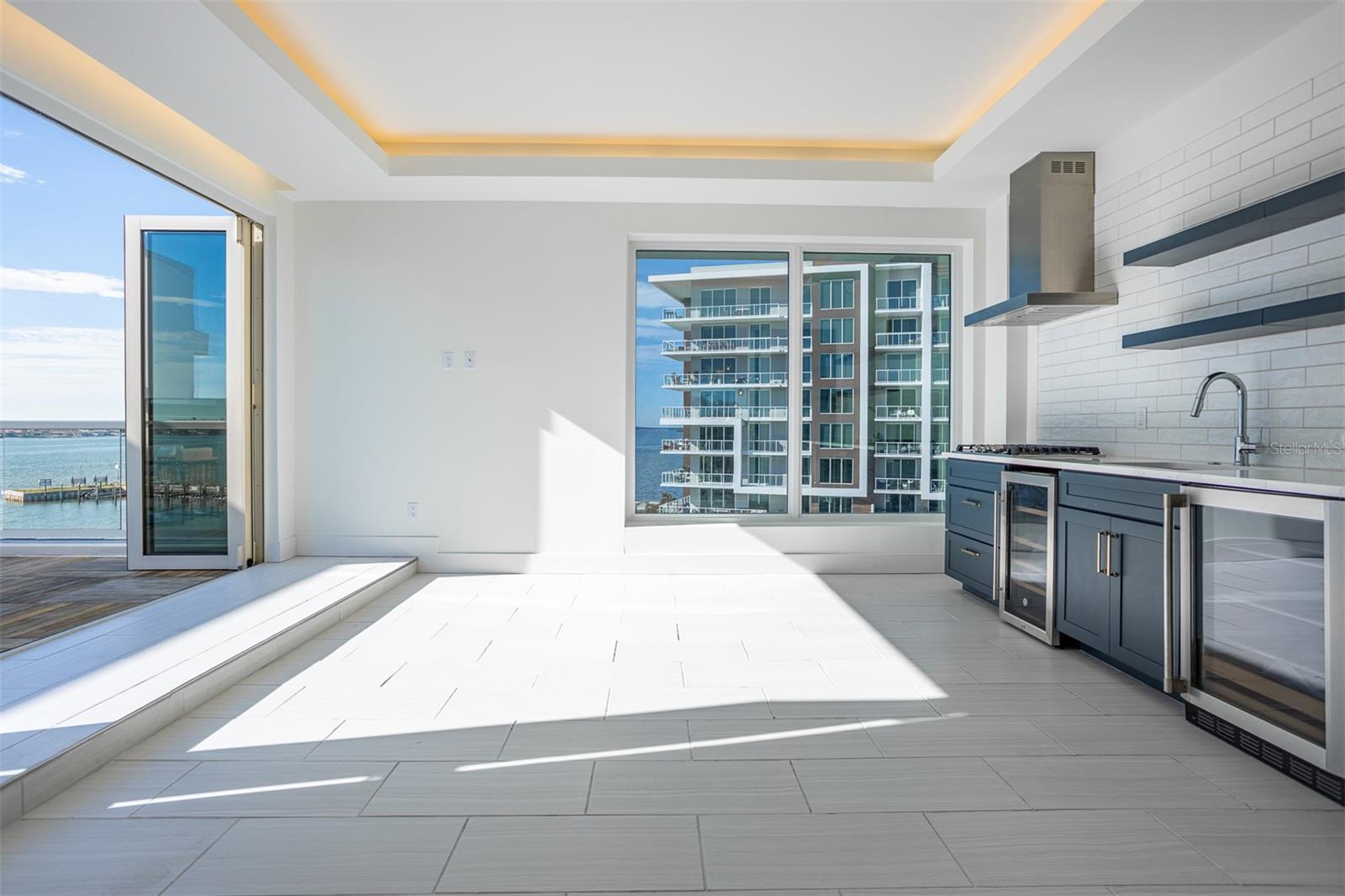 Listing photo id 44 for 870 Osceola Avenue