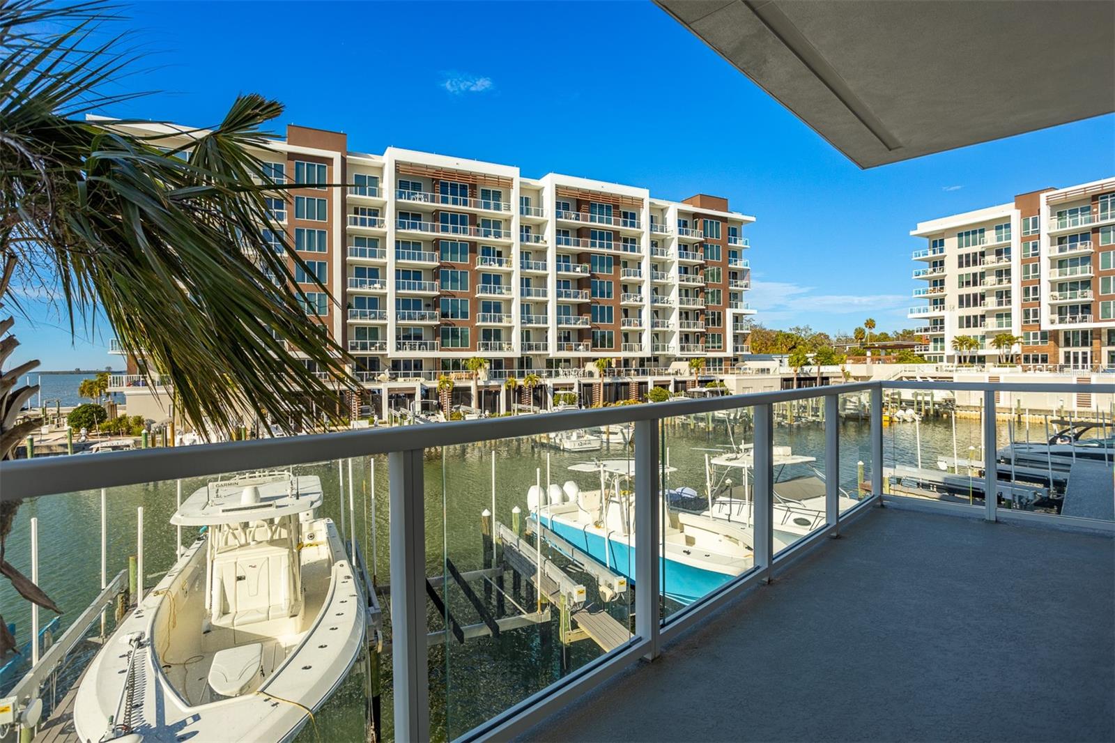 Listing photo id 50 for 870 Osceola Avenue