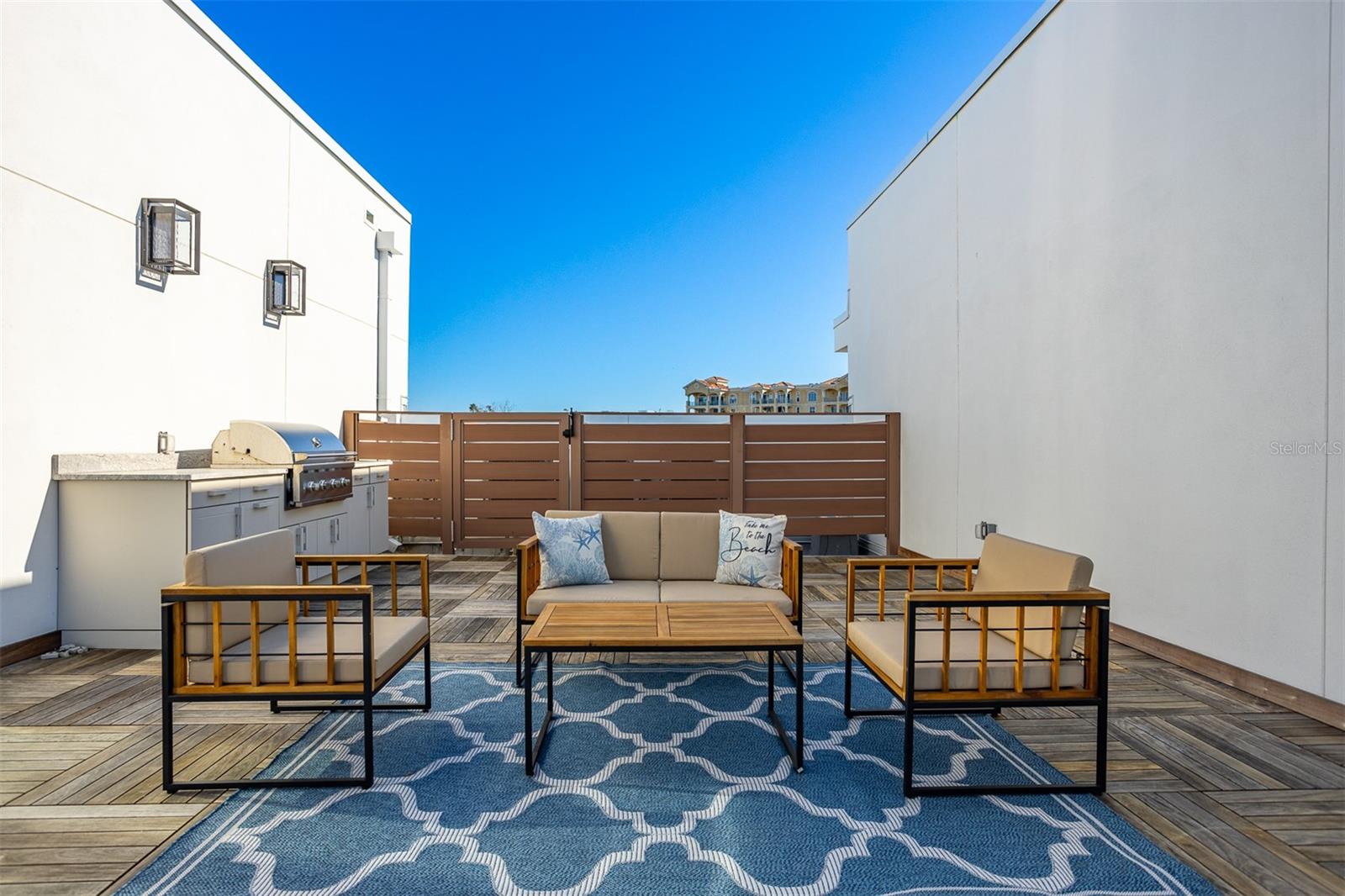 Listing photo id 63 for 870 Osceola Avenue