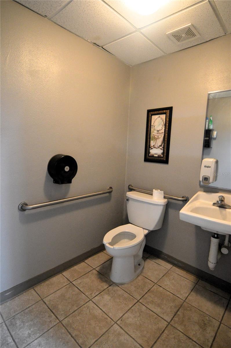 Image 12 of 47 For 5500 6th Street