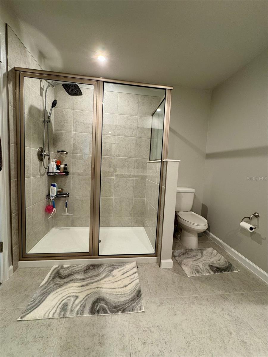 Image 19 of 33 For 26046 Woven Wicker Bend