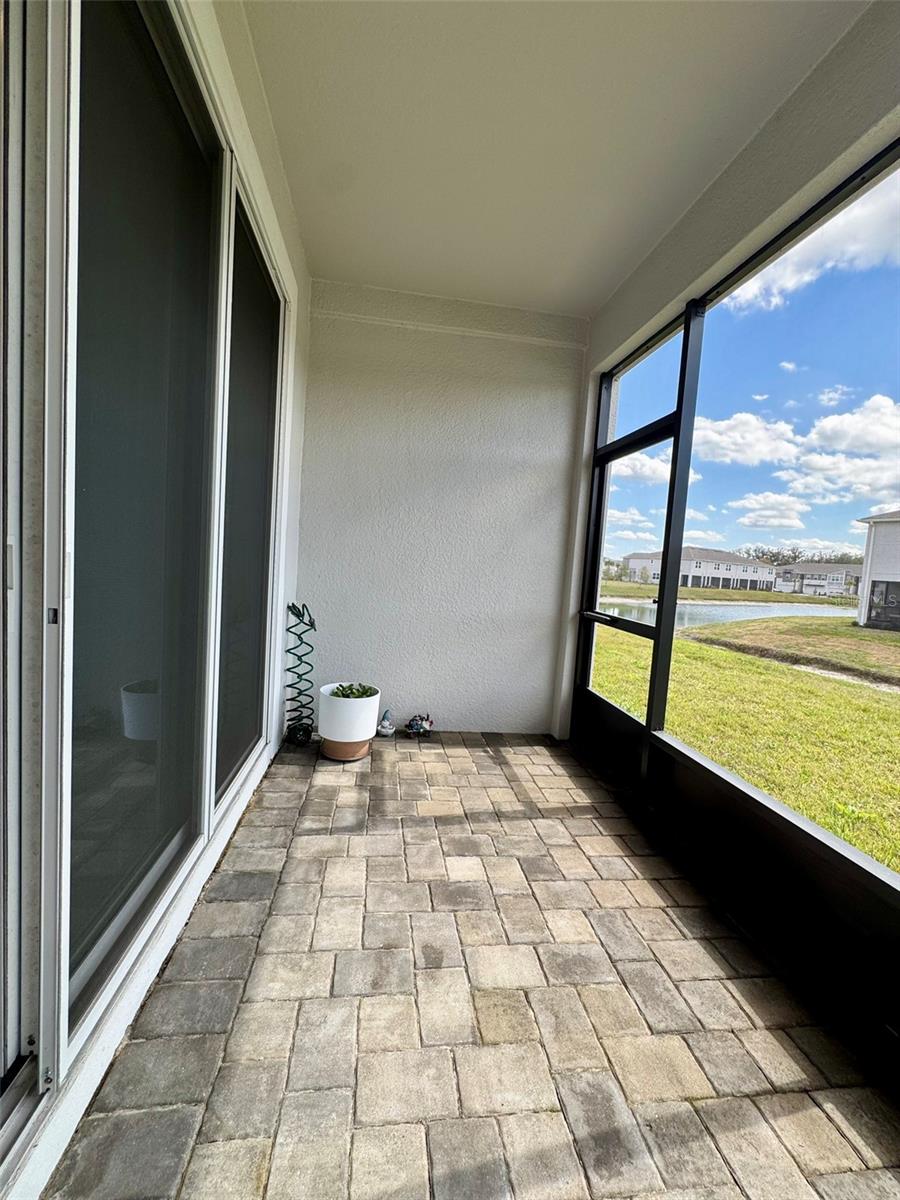 Image 30 of 33 For 26046 Woven Wicker Bend