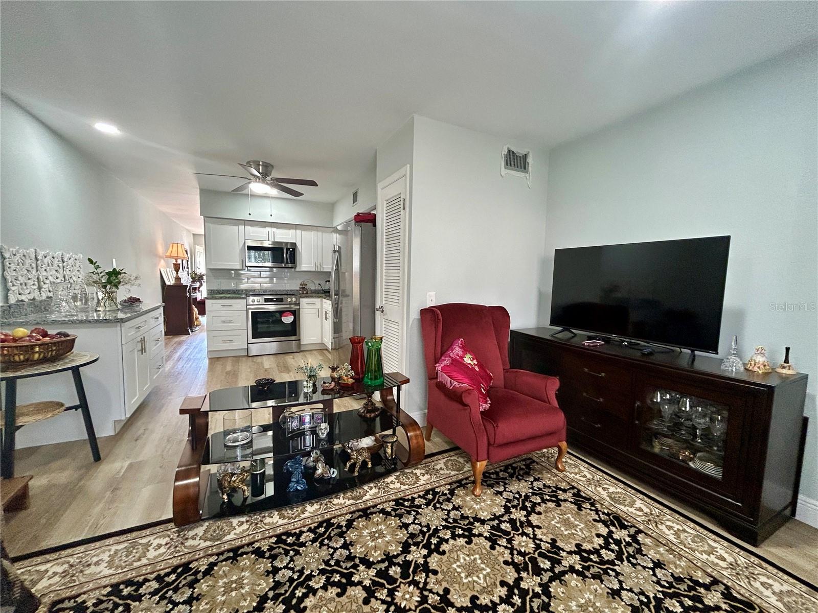 Image 15 of 53 For 2286 Norwegian Drive 8