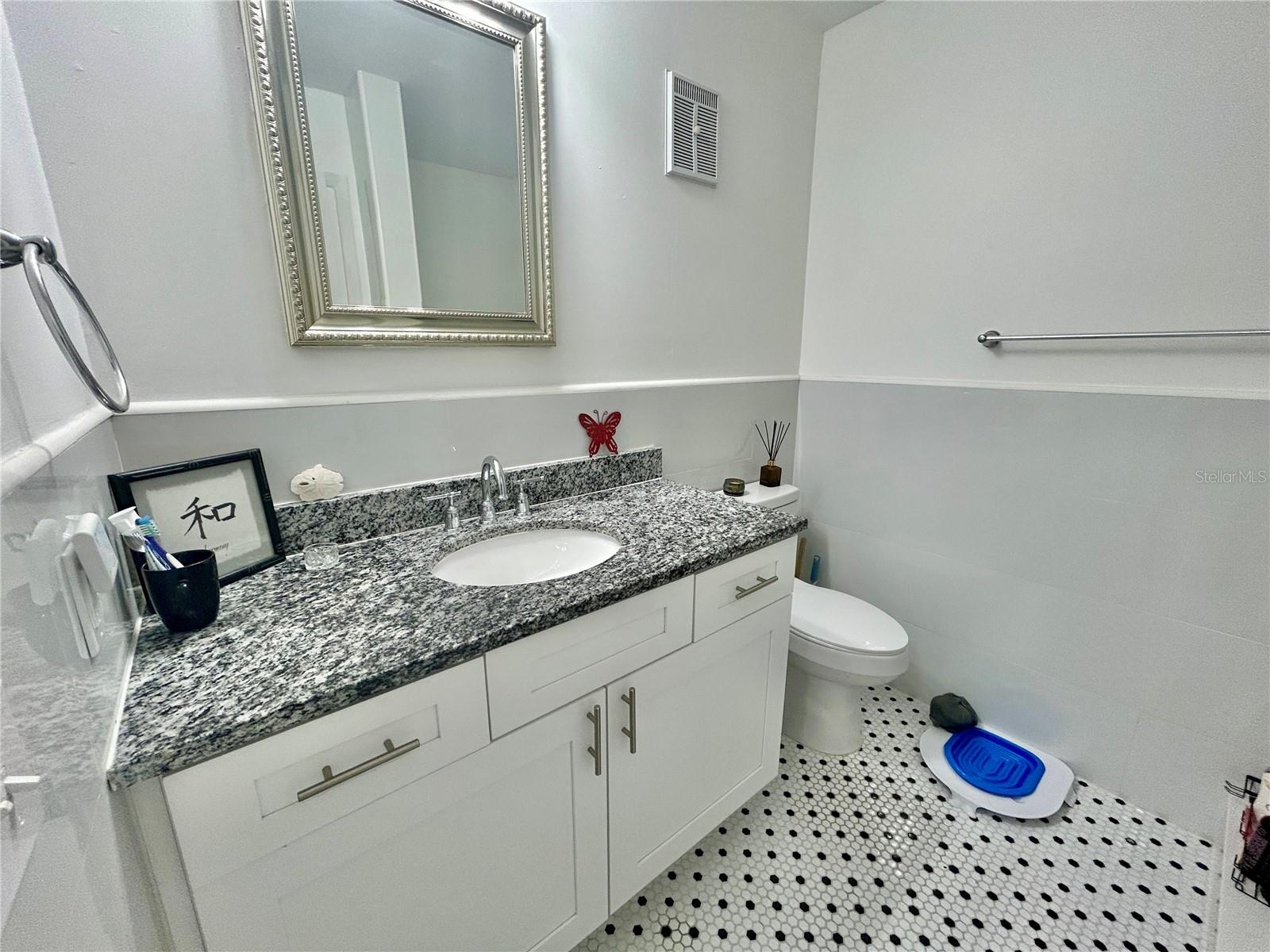 Image 20 of 53 For 2286 Norwegian Drive 8