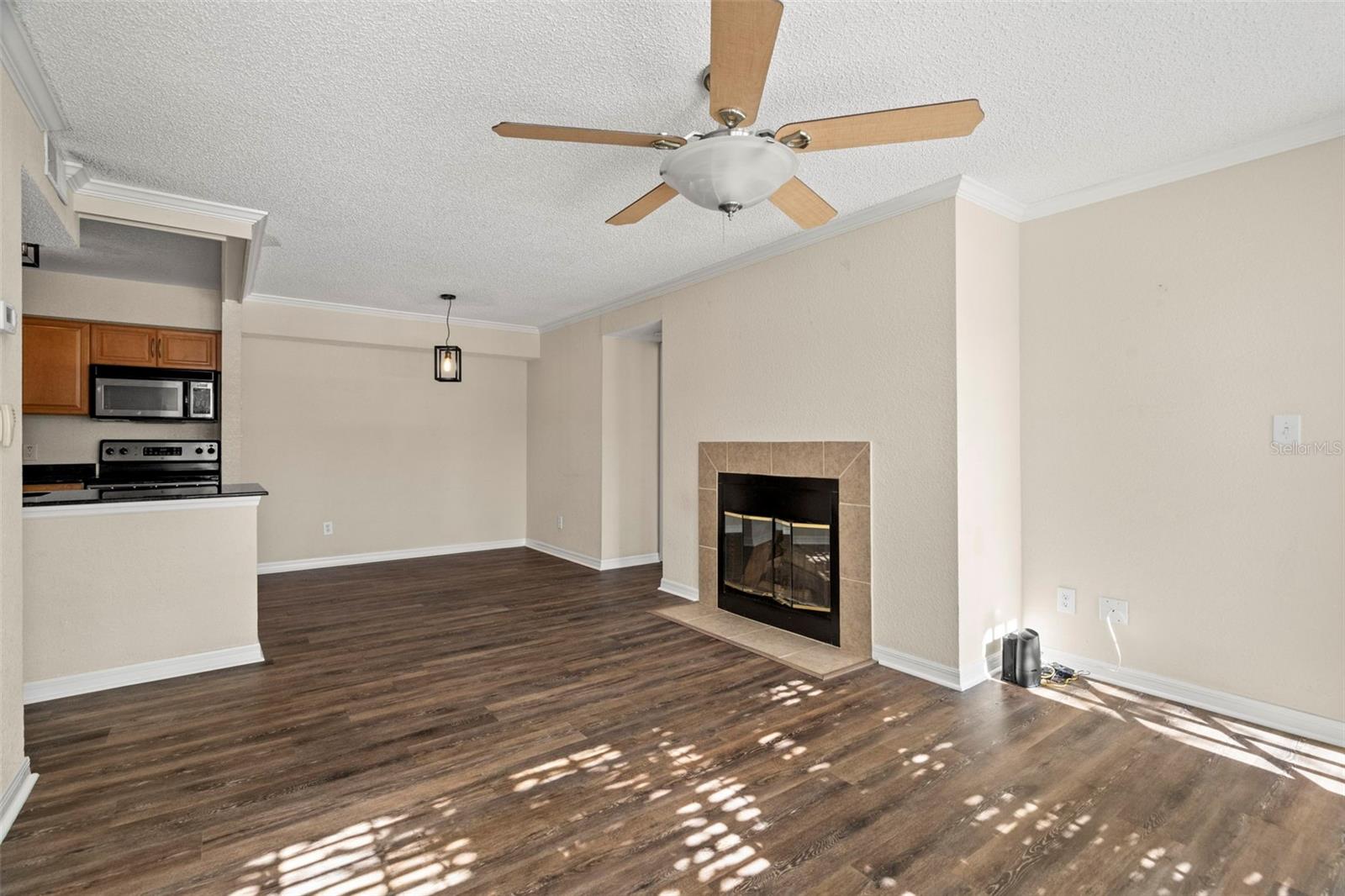 Image 11 of 35 For 3310 Haviland Court 203