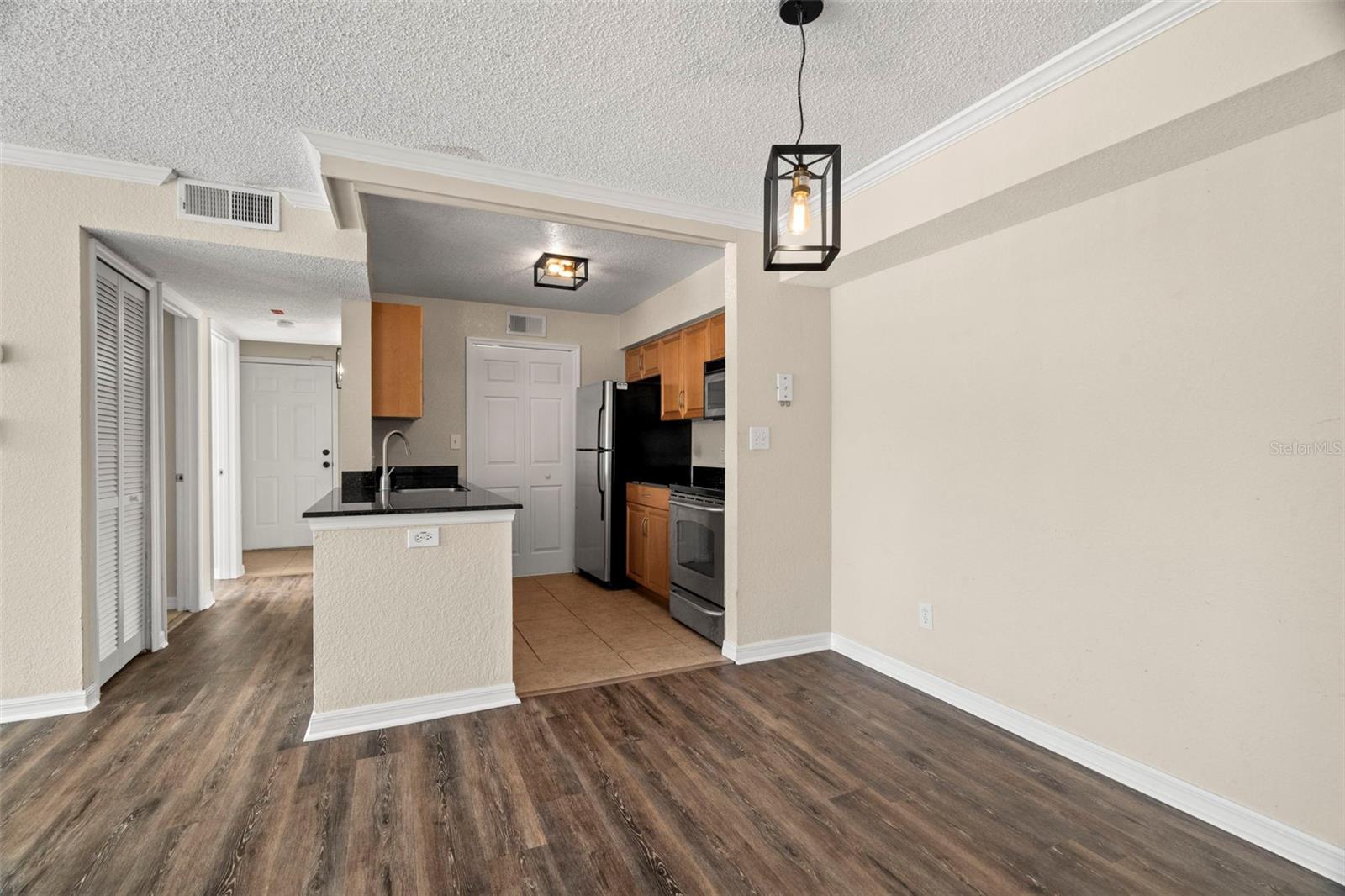 Image 12 of 35 For 3310 Haviland Court 203