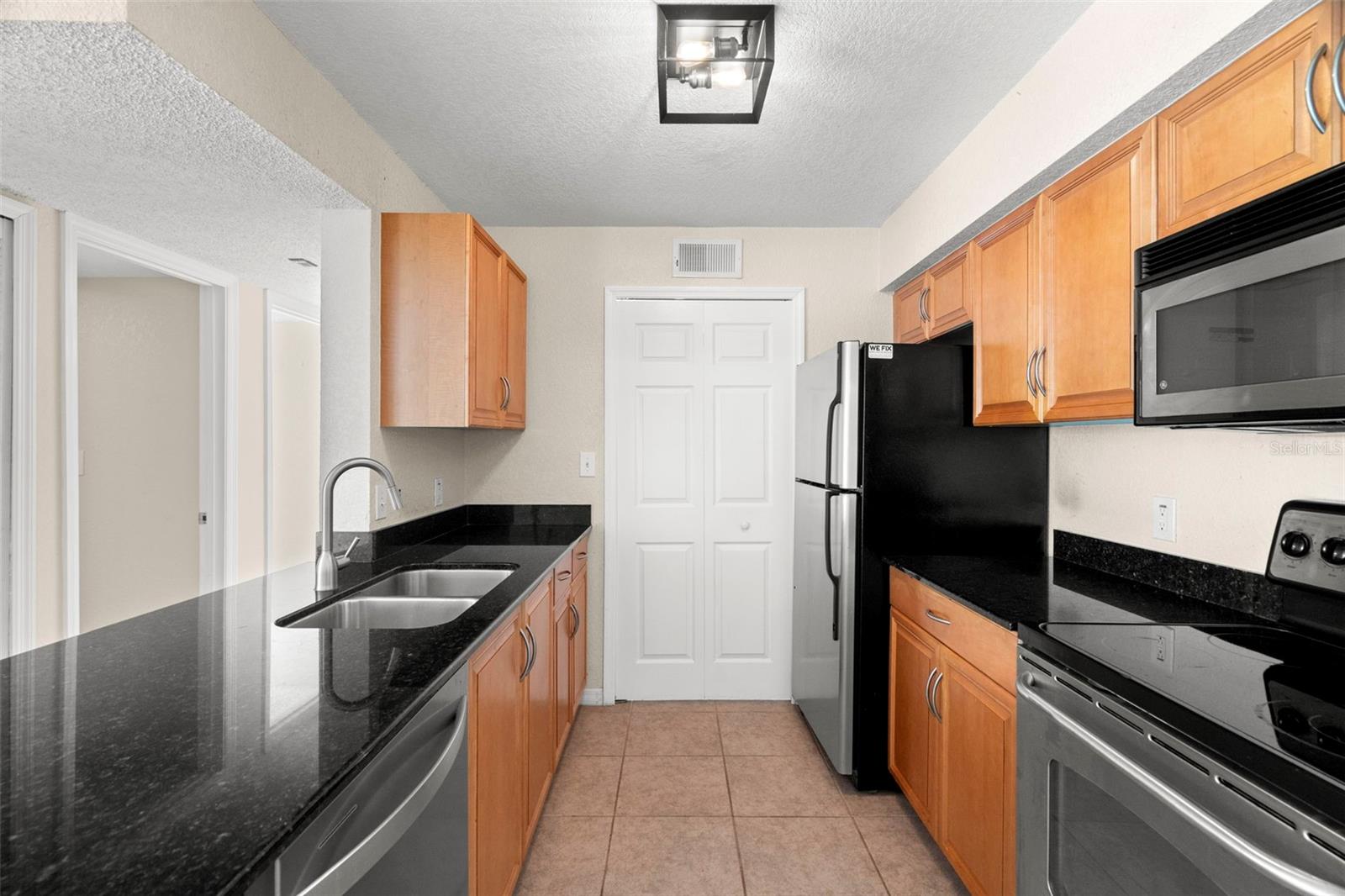 Image 14 of 35 For 3310 Haviland Court 203