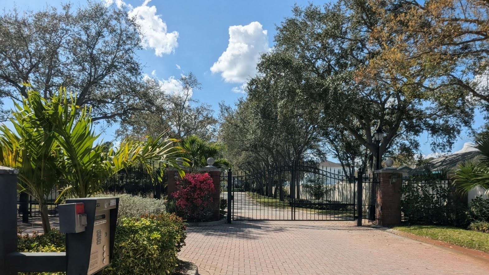 Image 23 of 27 For 2919 Bayshore Vista Drive