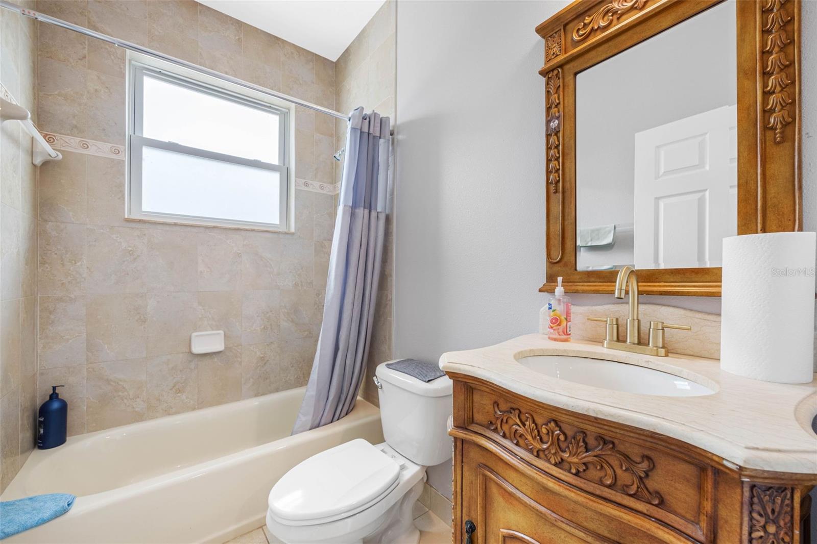 Image 12 of 53 For 534 Berkley Avenue