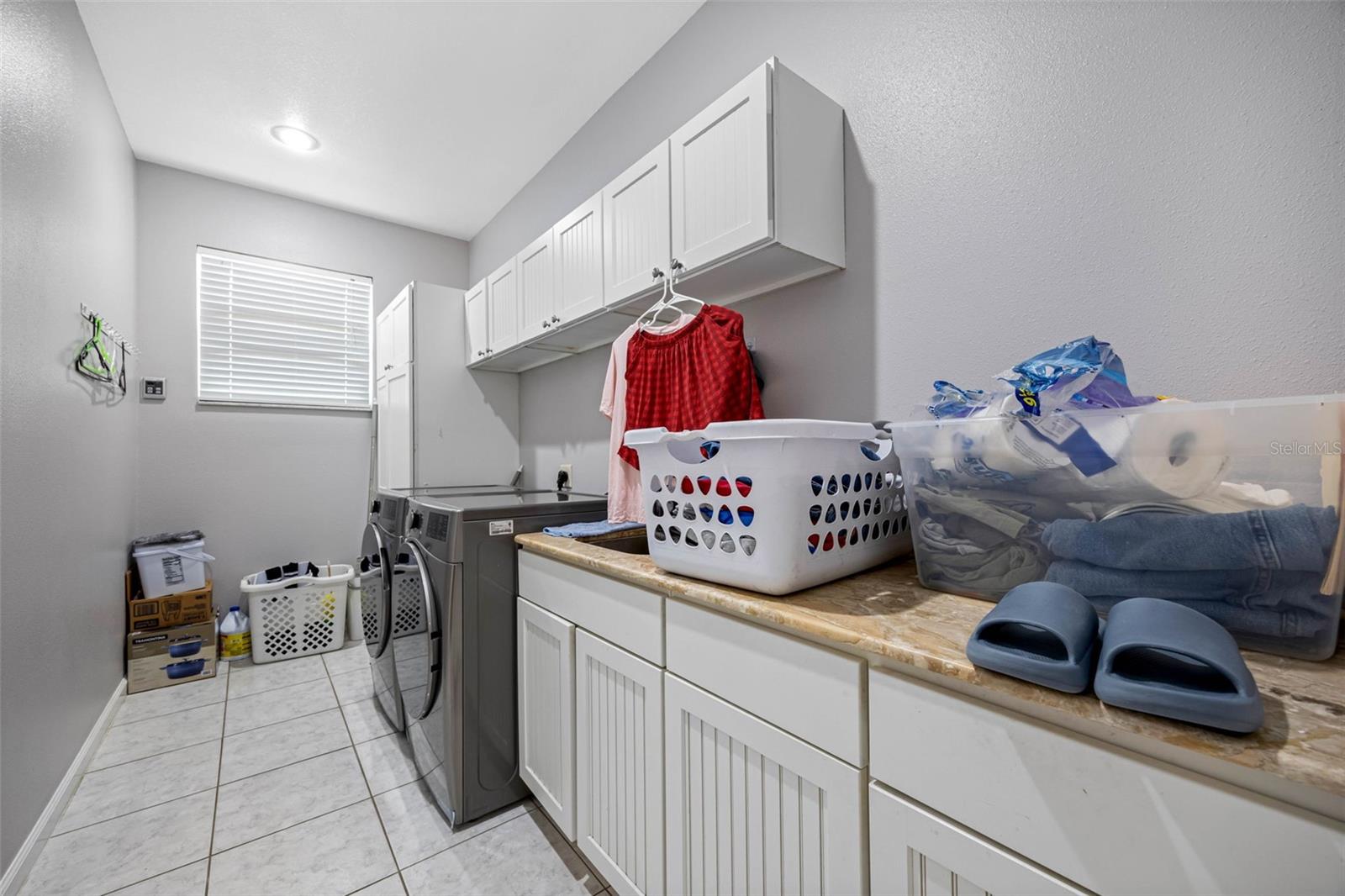 Image 23 of 53 For 534 Berkley Avenue