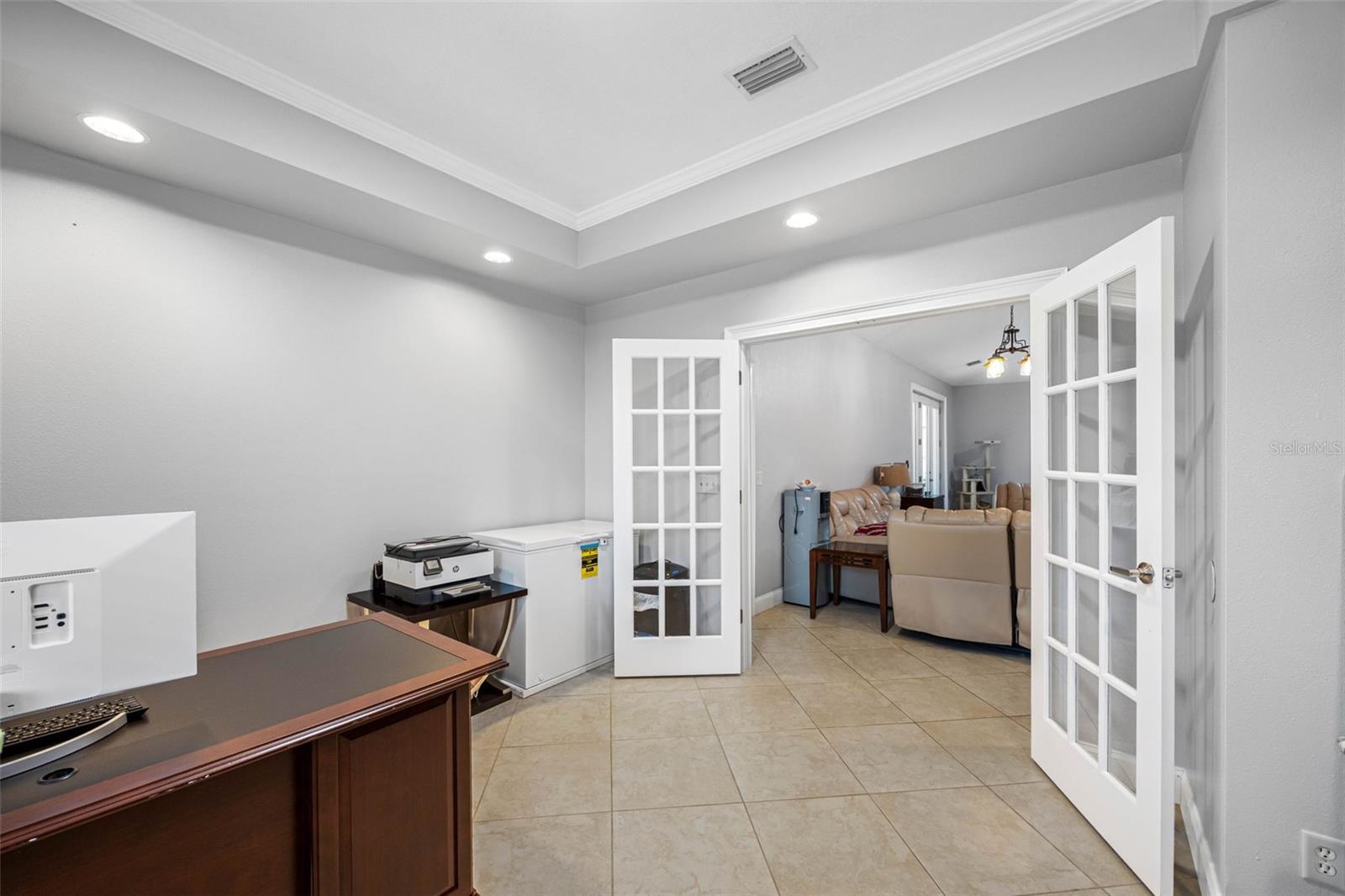 Image 30 of 53 For 534 Berkley Avenue