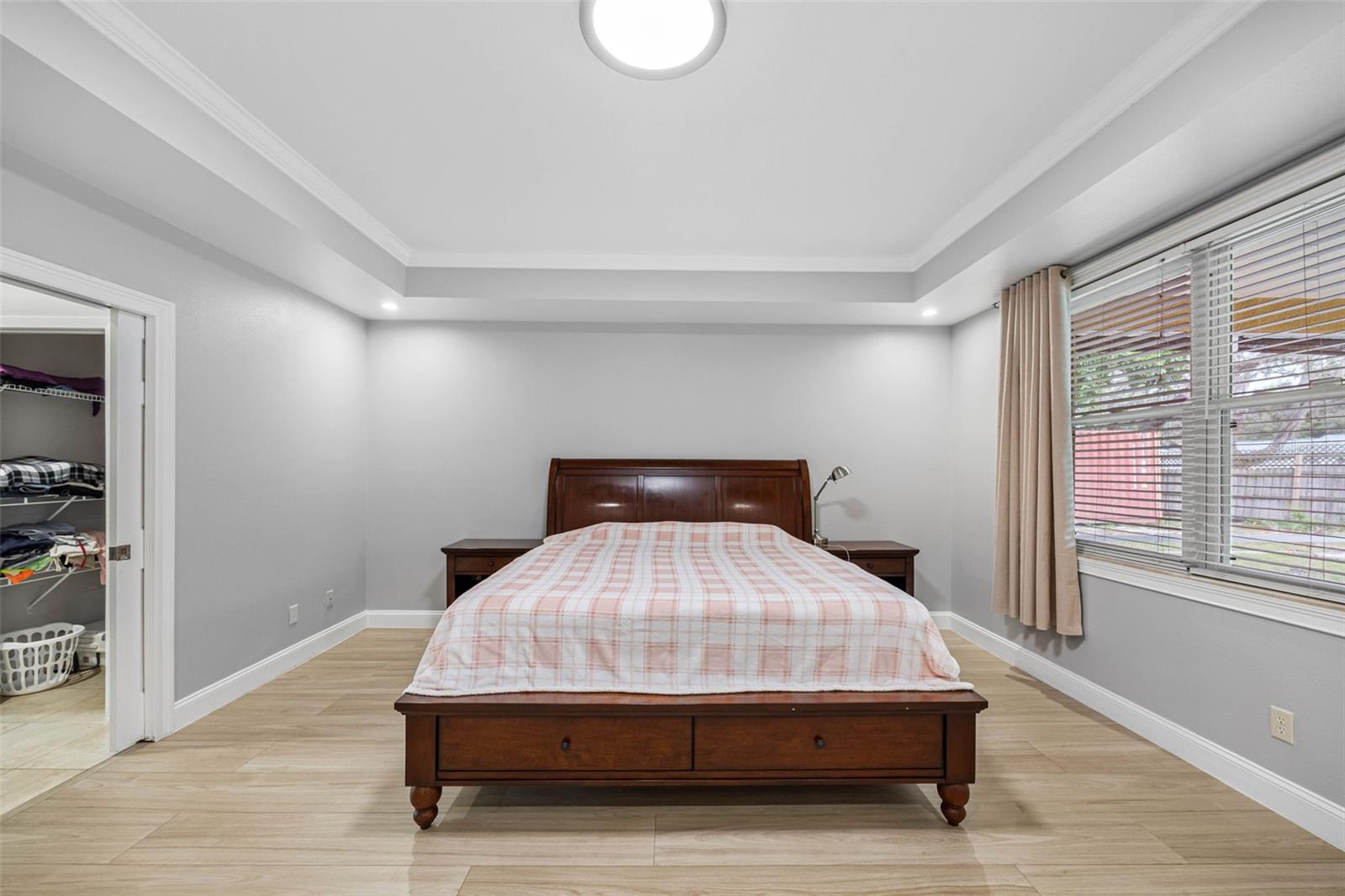 Image 32 of 53 For 534 Berkley Avenue