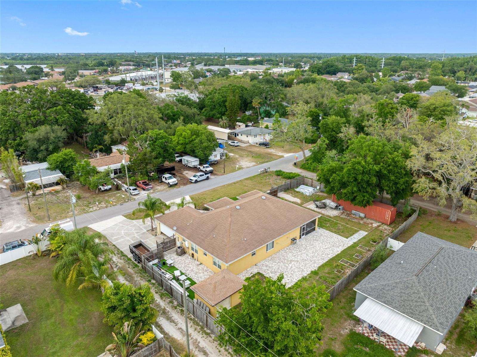 Image 38 of 53 For 534 Berkley Avenue