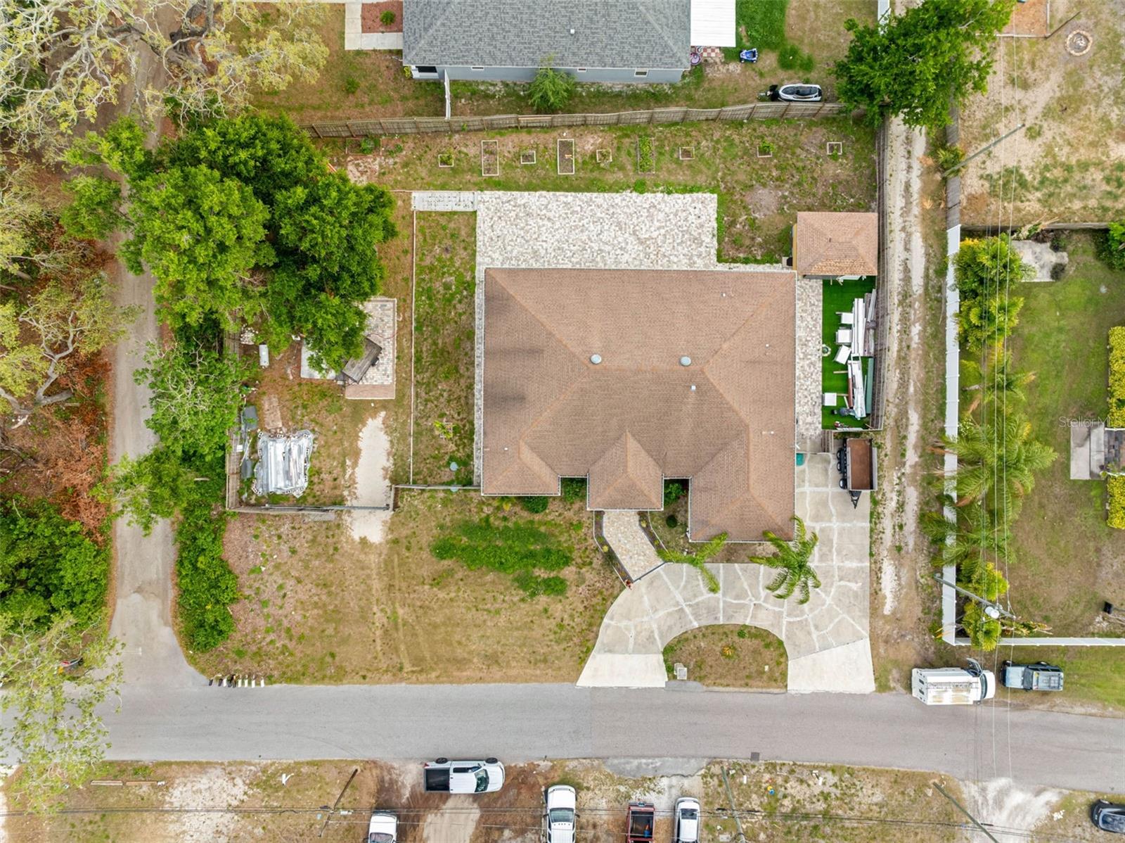 Image 44 of 53 For 534 Berkley Avenue