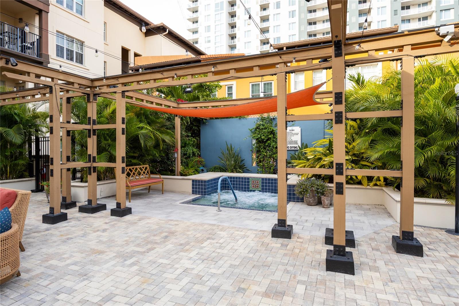 Image 31 of 44 For 200 4th Avenue S 320