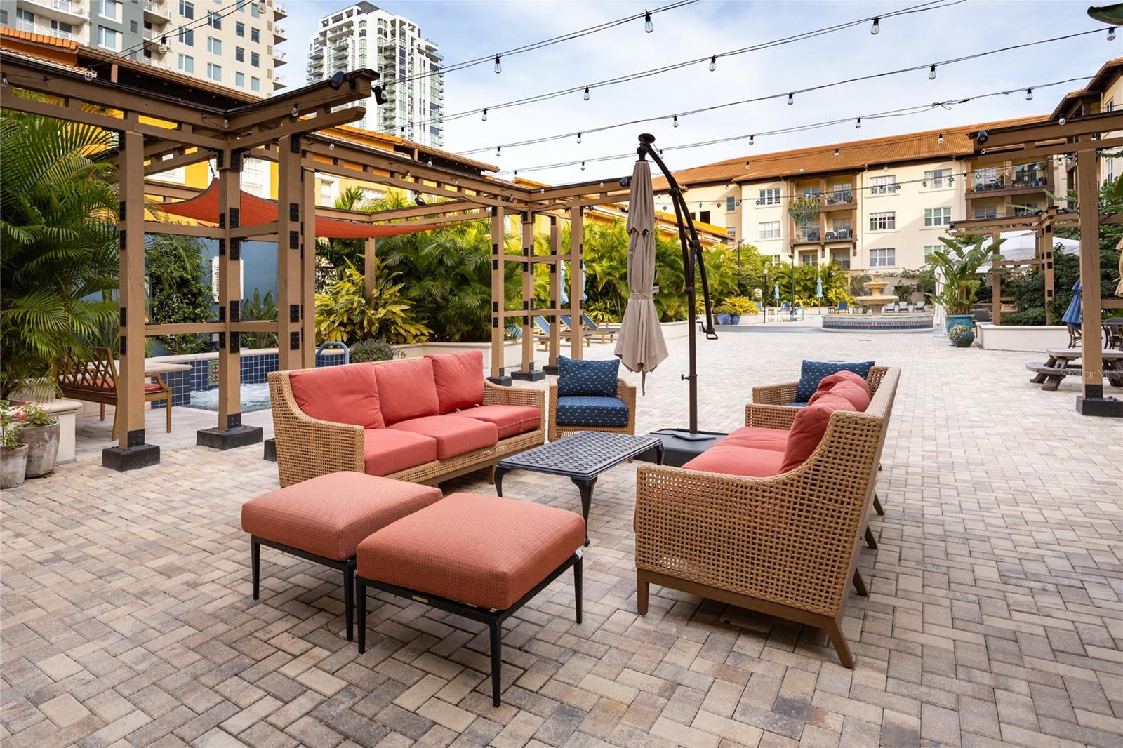 Image 33 of 44 For 200 4th Avenue S 320