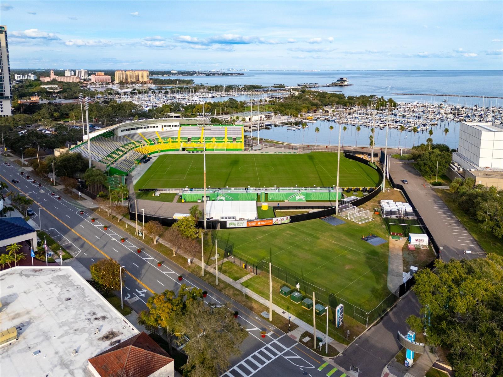 Image 36 of 44 For 200 4th Avenue S 320