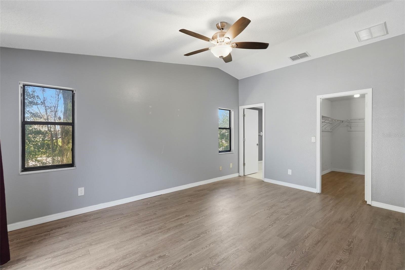 Image 10 of 34 For 11696 Currie Lane