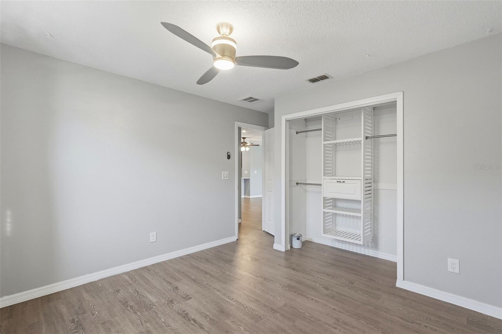 Image 15 of 34 For 11696 Currie Lane