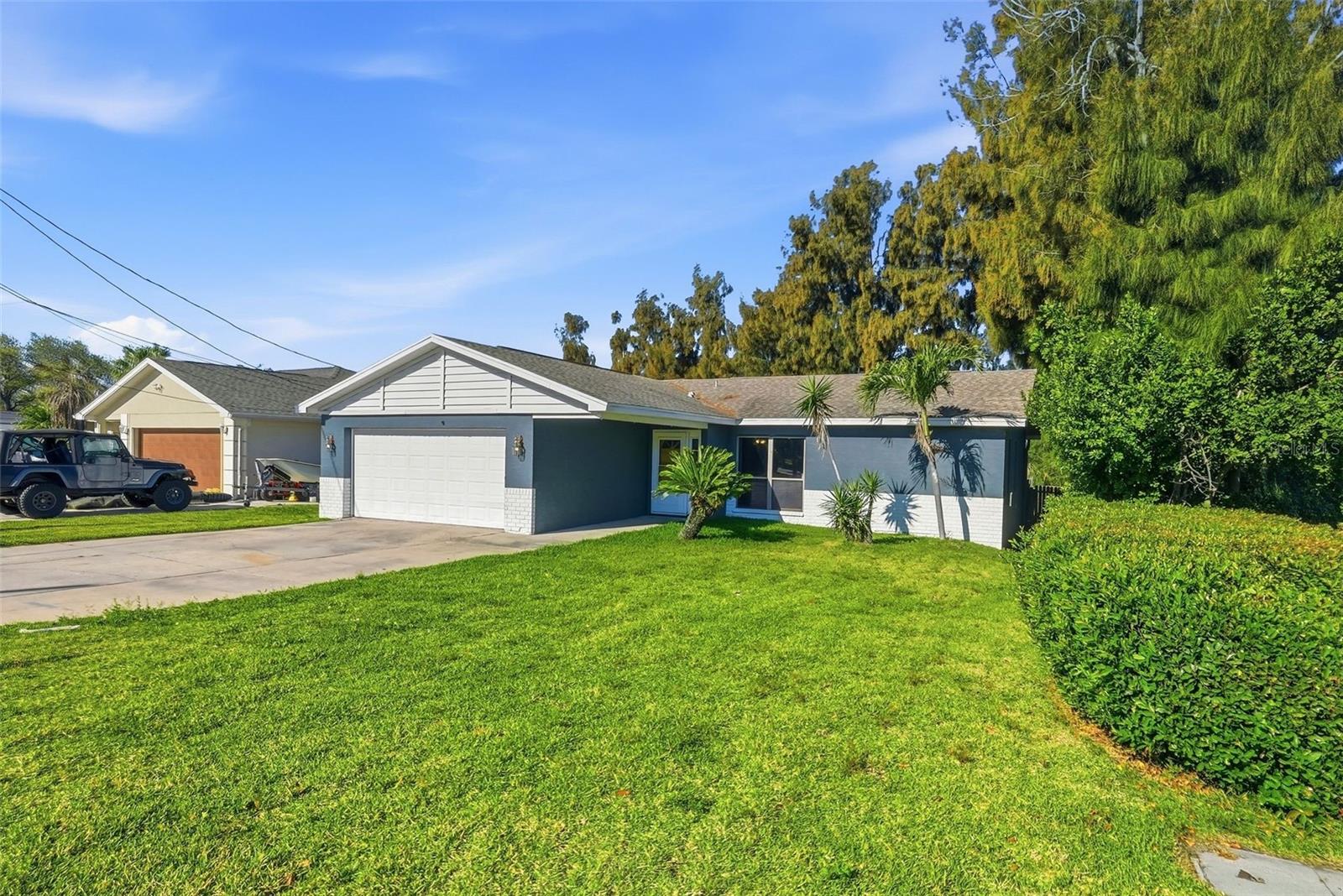 Image 2 of 34 For 11696 Currie Lane