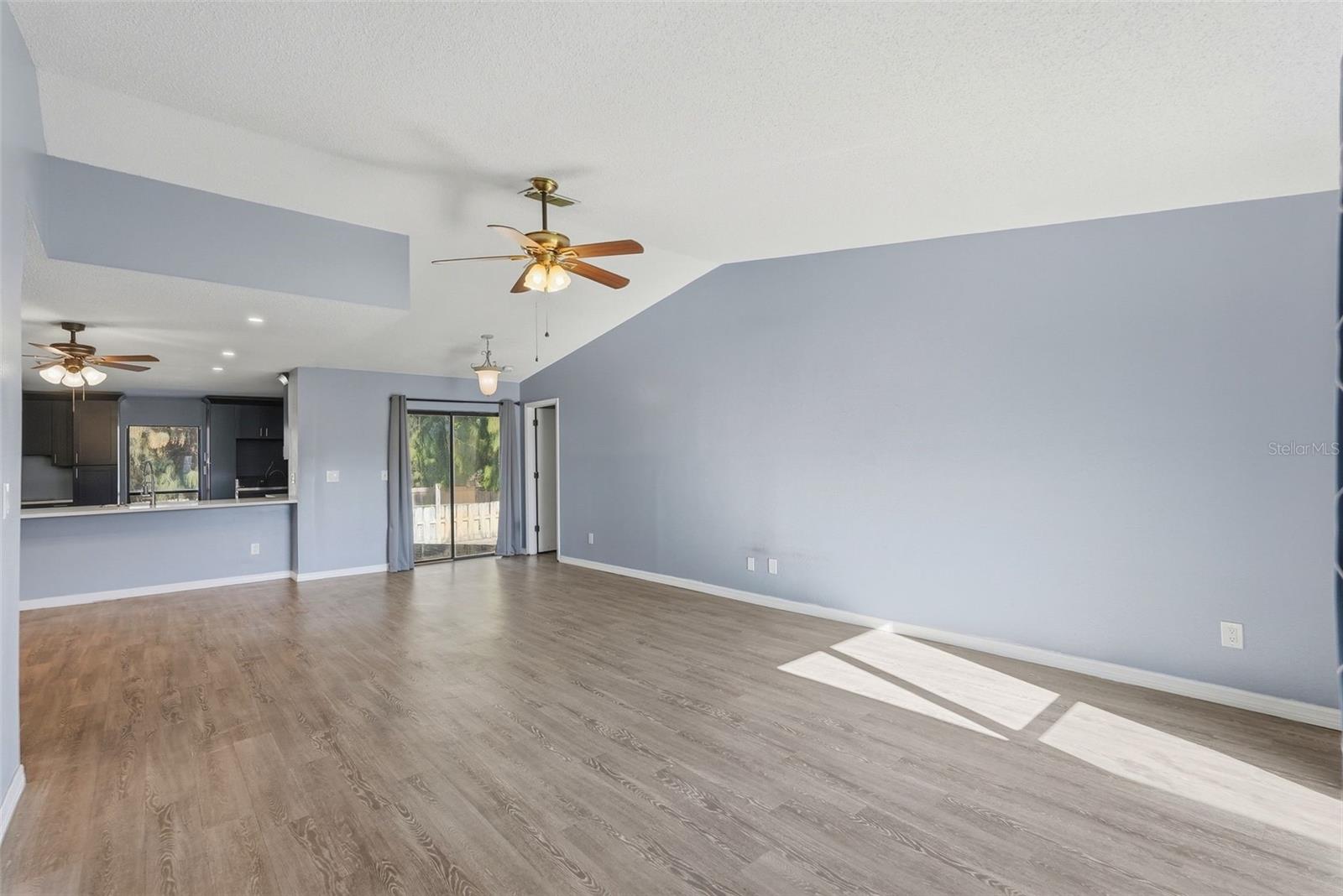 Image 6 of 34 For 11696 Currie Lane