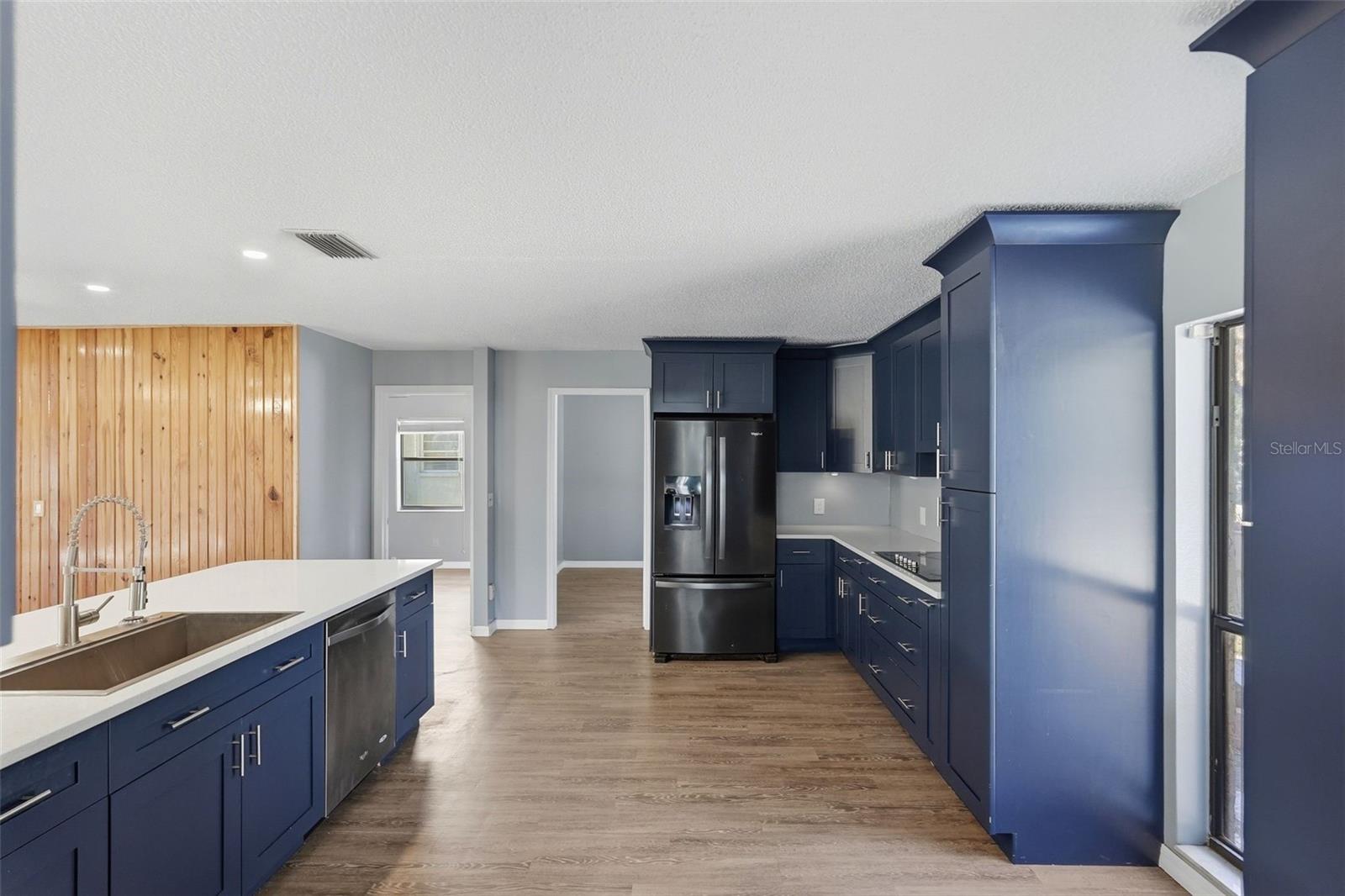 Image 9 of 34 For 11696 Currie Lane