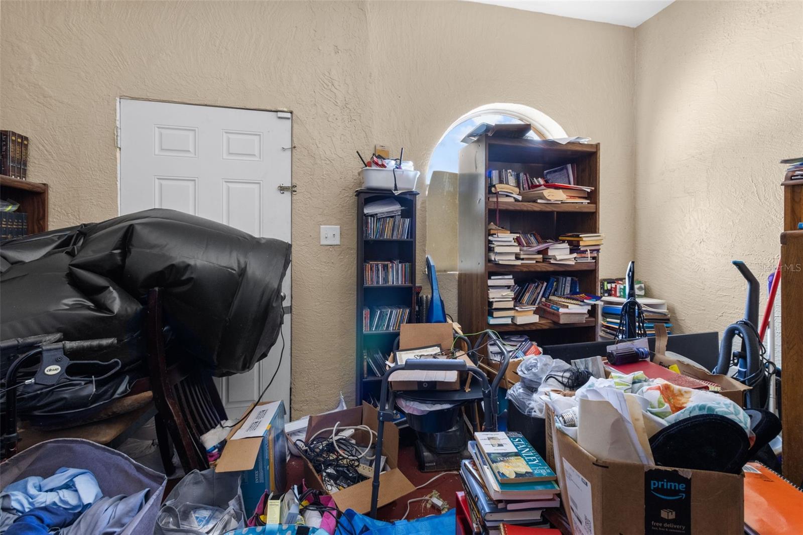 Image 14 of 41 For 1900 17th Street S