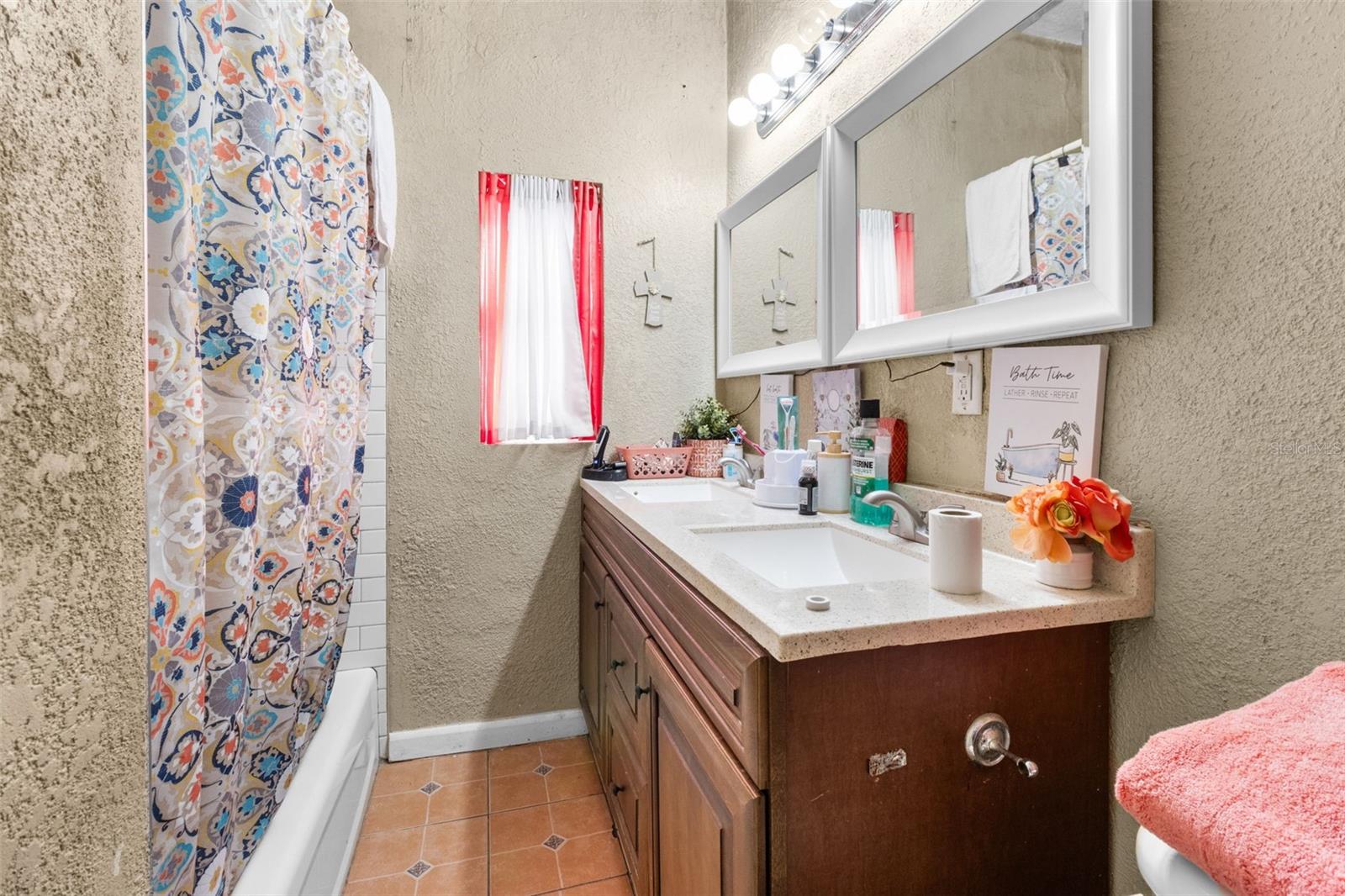 Image 25 of 41 For 1900 17th Street S