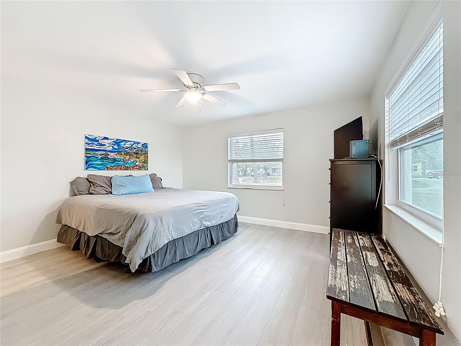 Image 32 of 77 For 2400 Granada Circle W