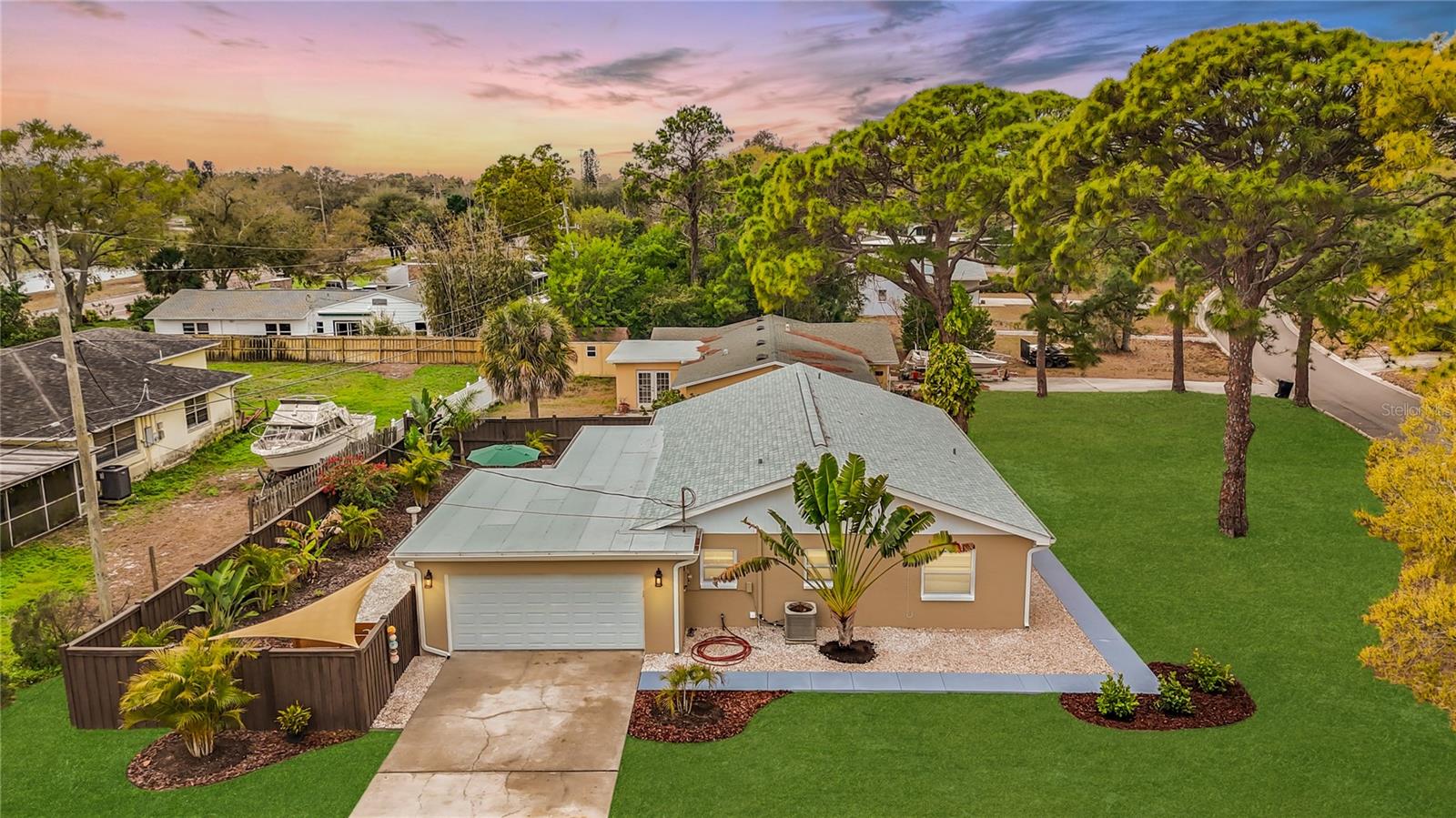 Image 43 of 77 For 2400 Granada Circle W