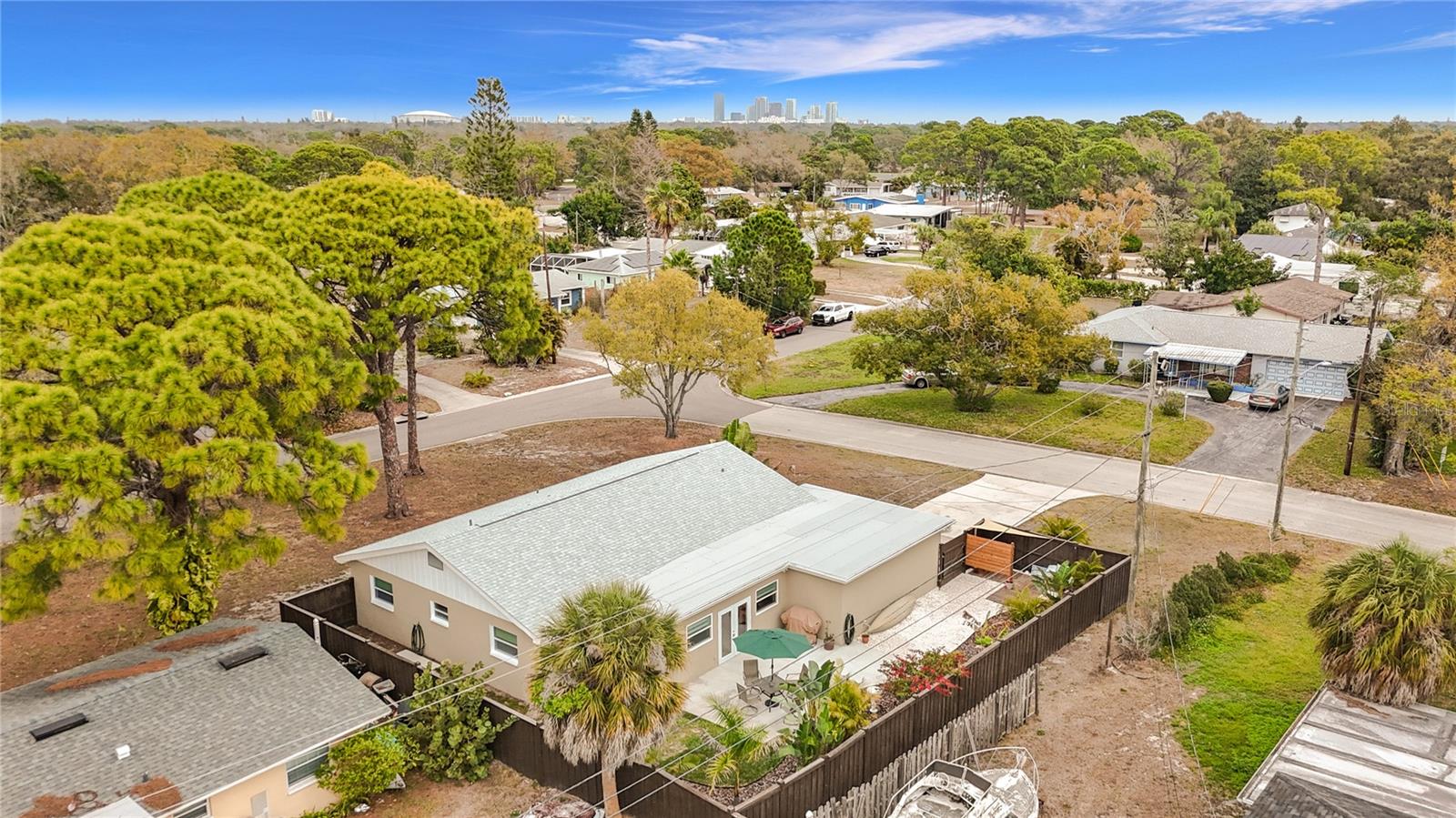 Image 45 of 77 For 2400 Granada Circle W