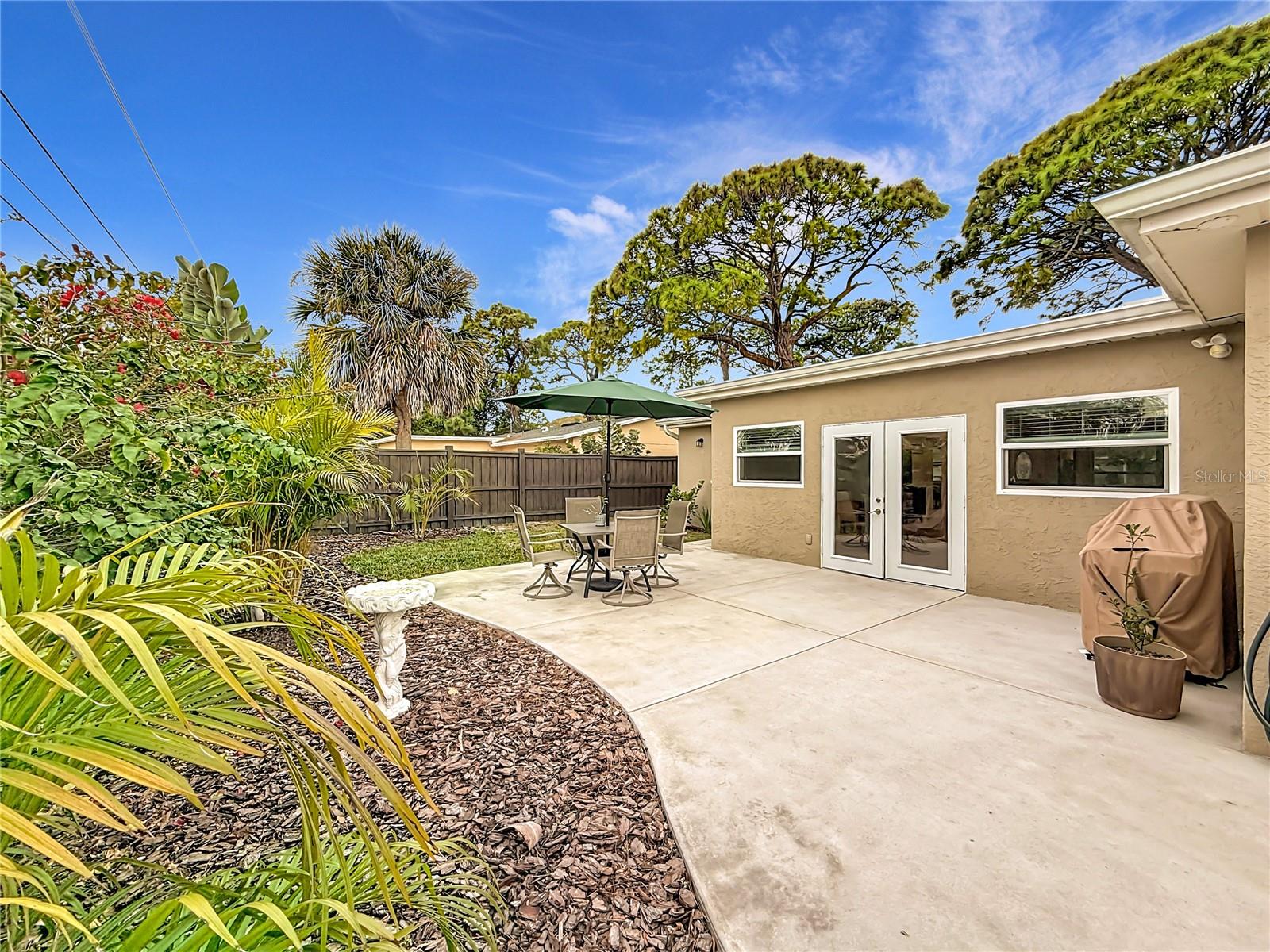 Image 48 of 77 For 2400 Granada Circle W